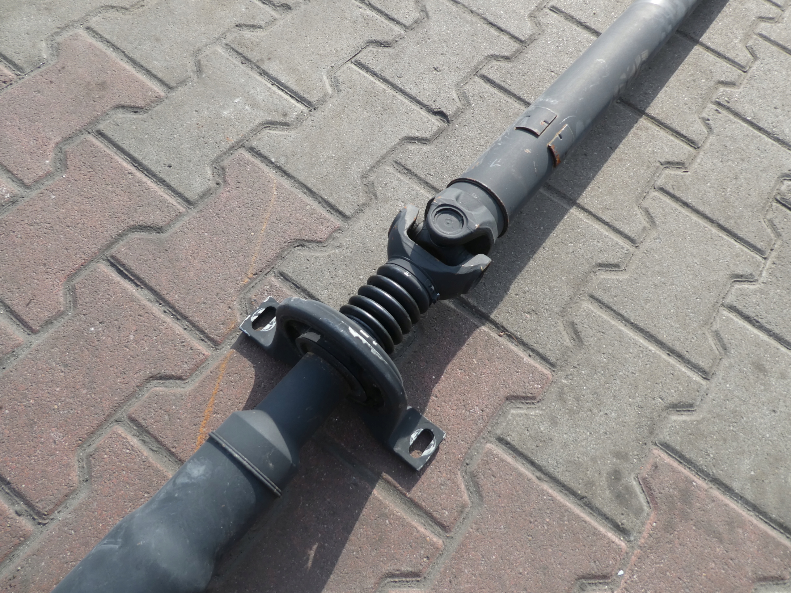 CRAFTER SPRINTER Arbre transmission A9064105306
