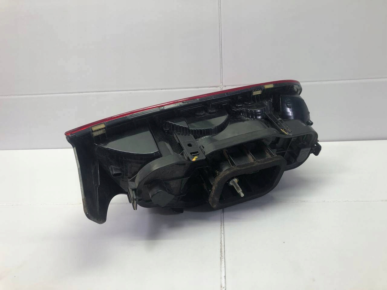 light rear left side Volkswagen Up facelift 2016 1S0945095
