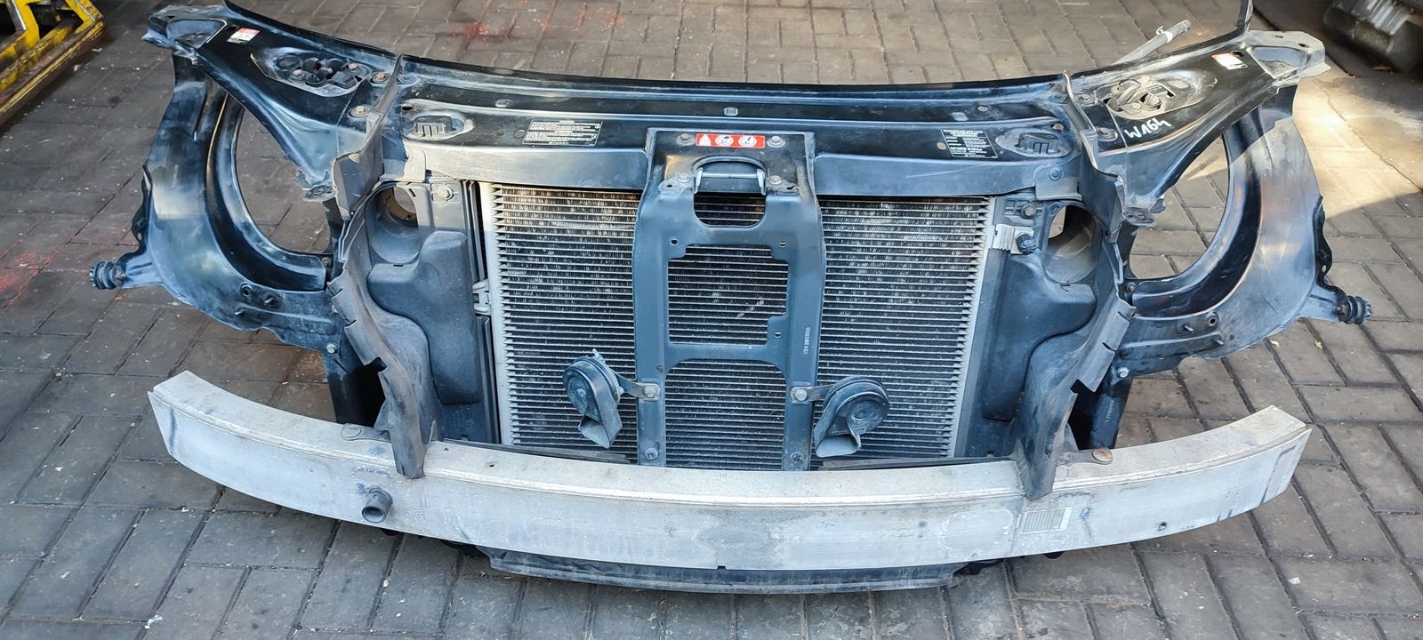 support panel for radiators pillar iron radiator Mercedes W164 ML 3,5 petrol