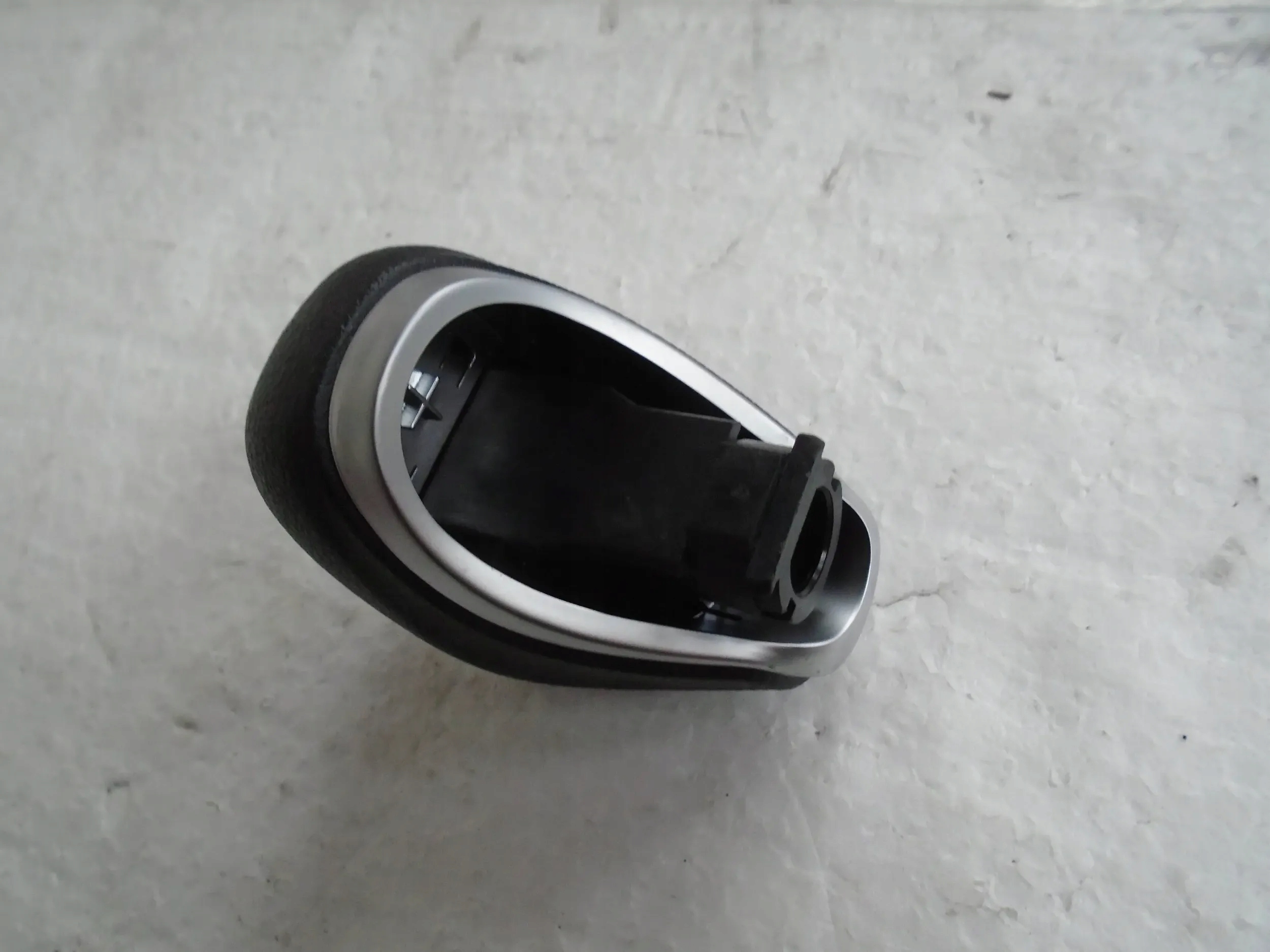 Gałka zmiany biegów Hyundai I20 MK2 2012- I30 MK3 2017- Typ samochodu Samochody osobowe