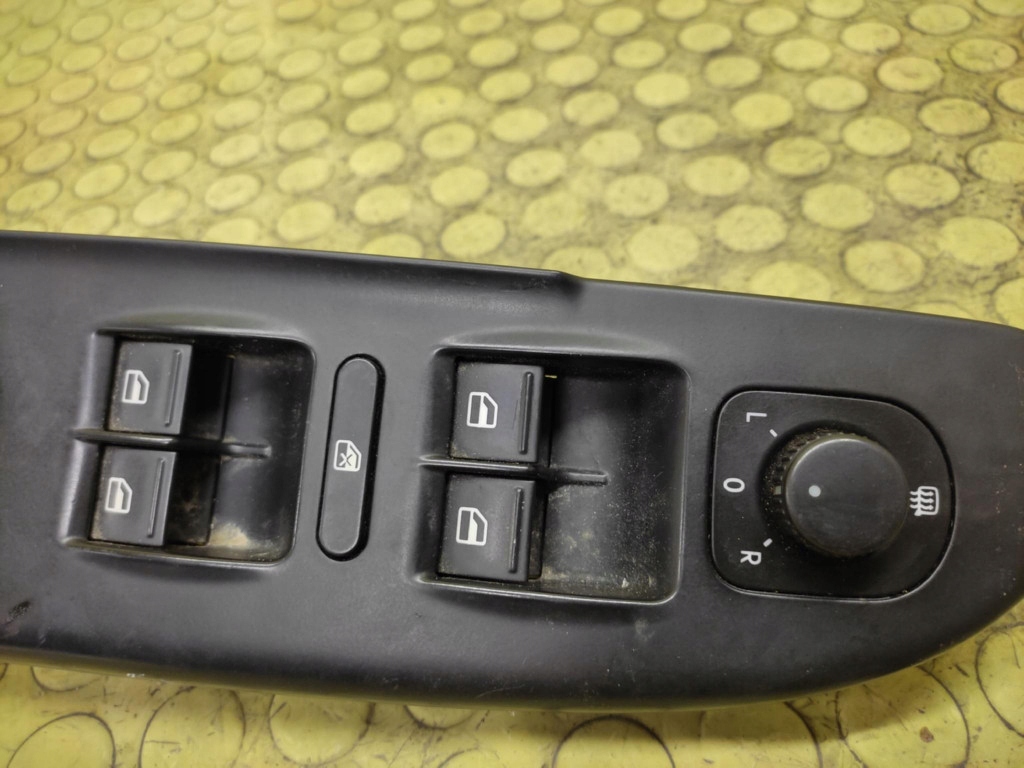 VW PASSAT B6 window control switch 1K4959857B