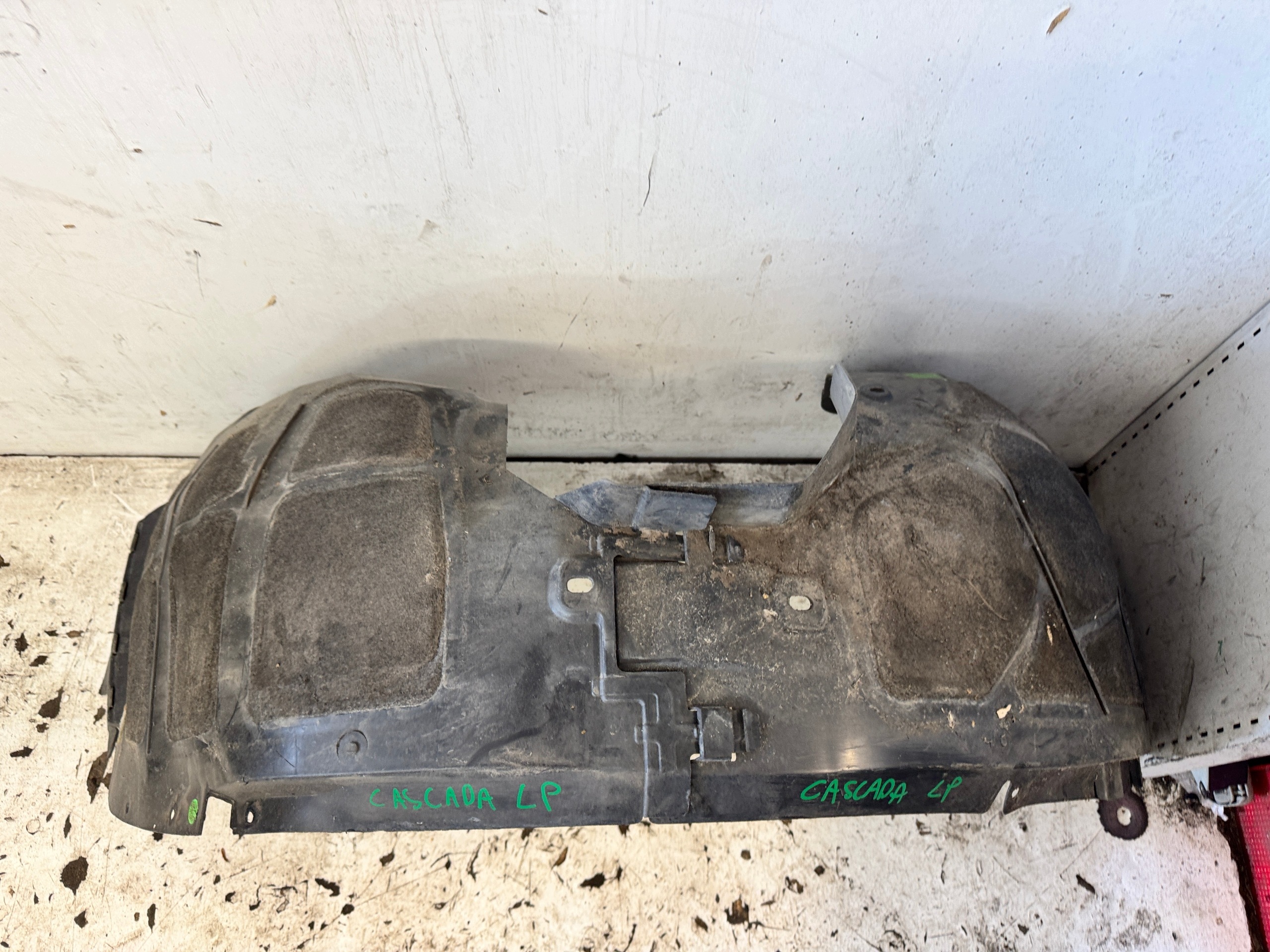 OPEL CASCADA CABRIO mudguard left front left front 13405219