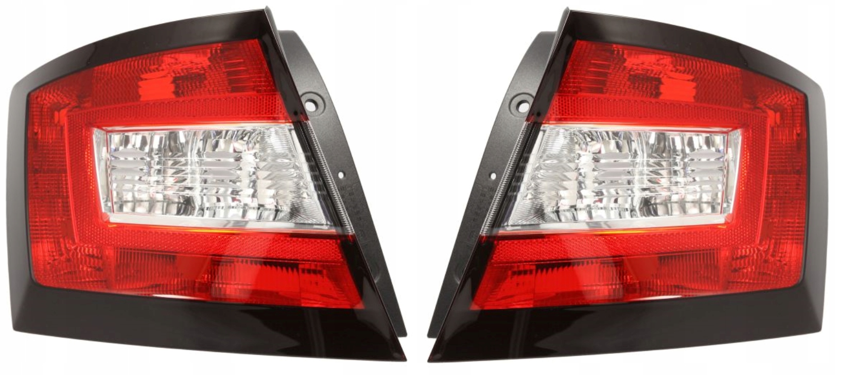 SKODA FABIA ХЭТЧБЕК 14-18 ФАРА ЗАДНЯЯ ЛЕВА+ПРАВА