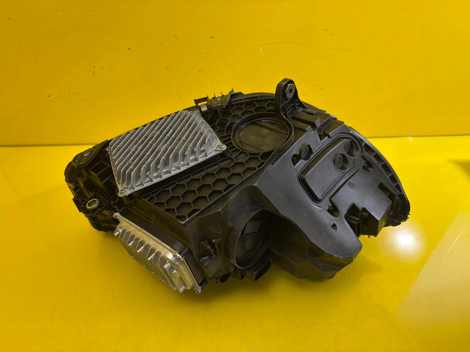 light left Mercedes C-Klasa W206 Digital Light A2069060902