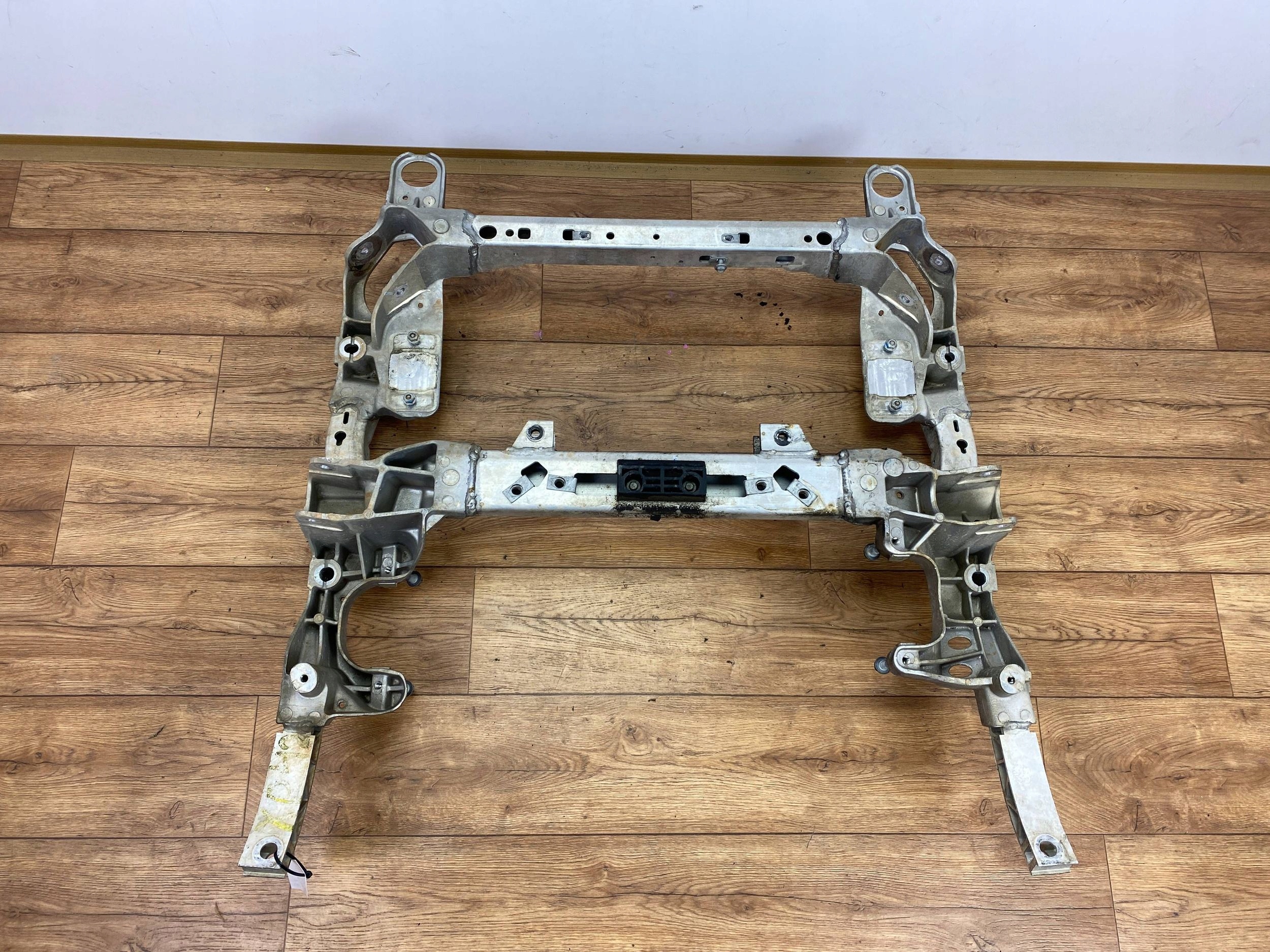 sider front subframe lawa trawers axle beam Cadillac CTS III 2016