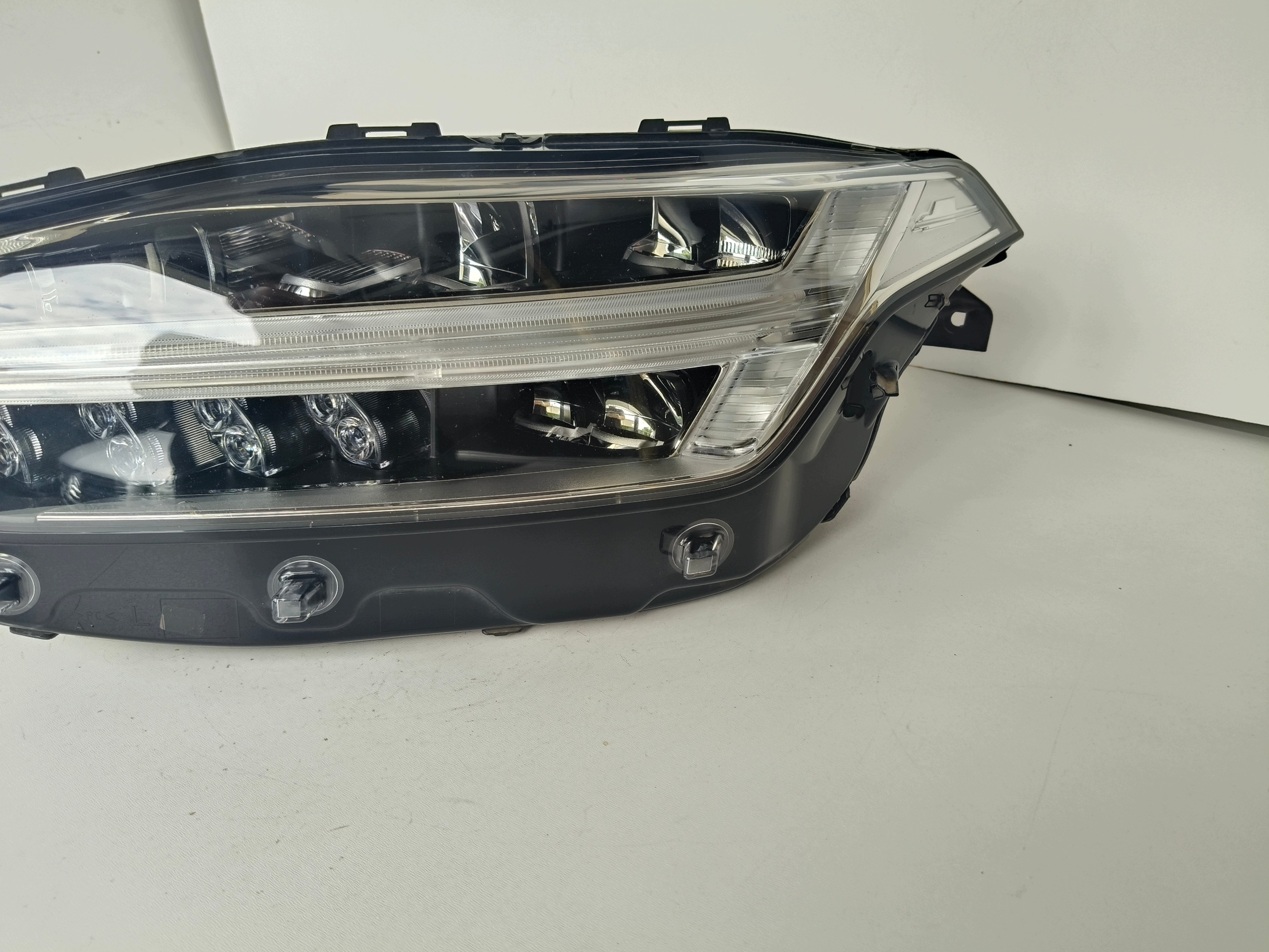 light left REFLEKTOR VOLVO XC90 II 15- FULL LED MID