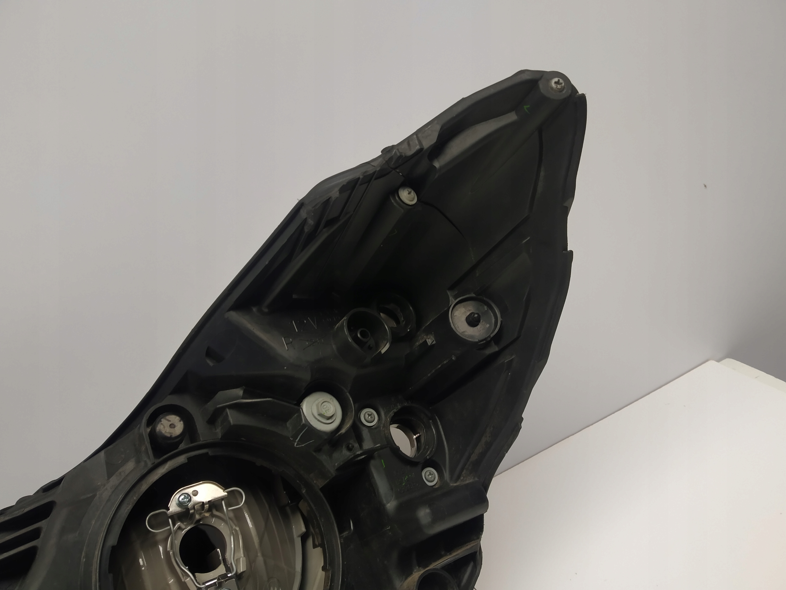 2011r + Subaru XV reflektor light front right original