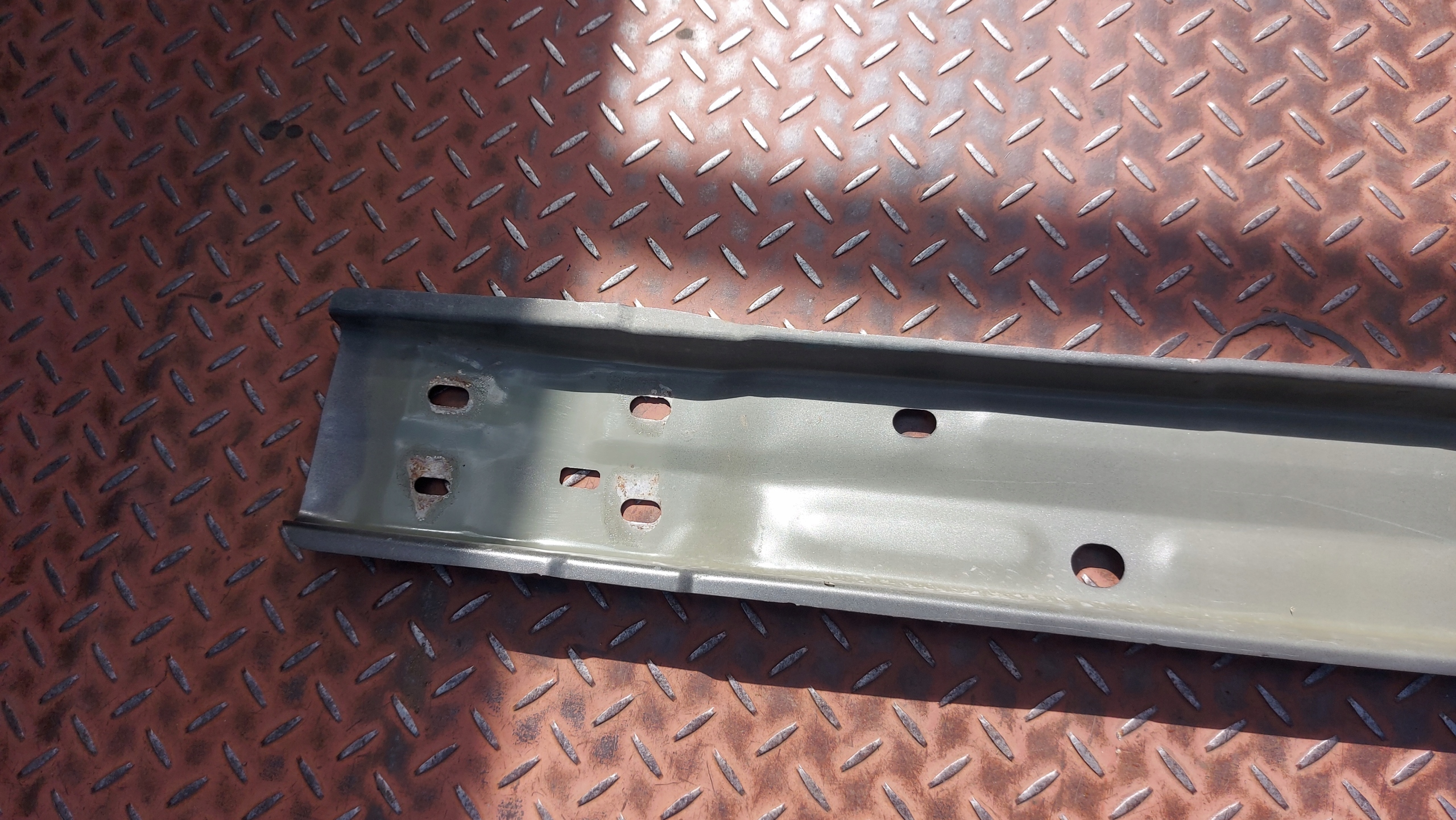 bumper support rear part rear TOYOTA AURIS II 12-18 KOMBI