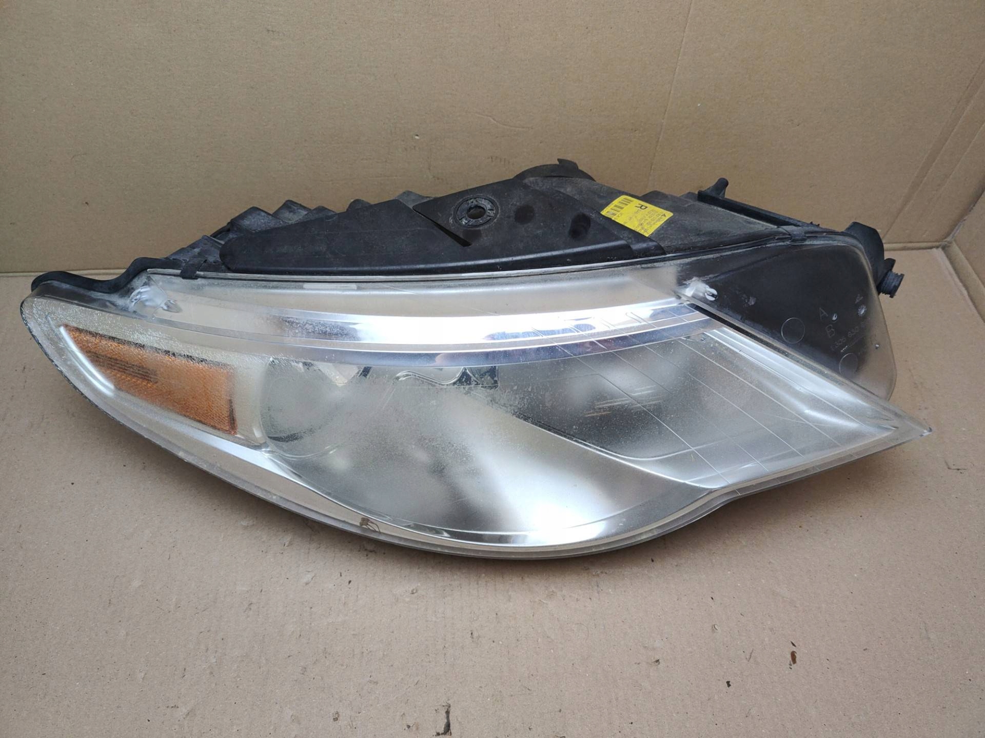 light front right side Volkswagen Passat CC 2009 0302529002