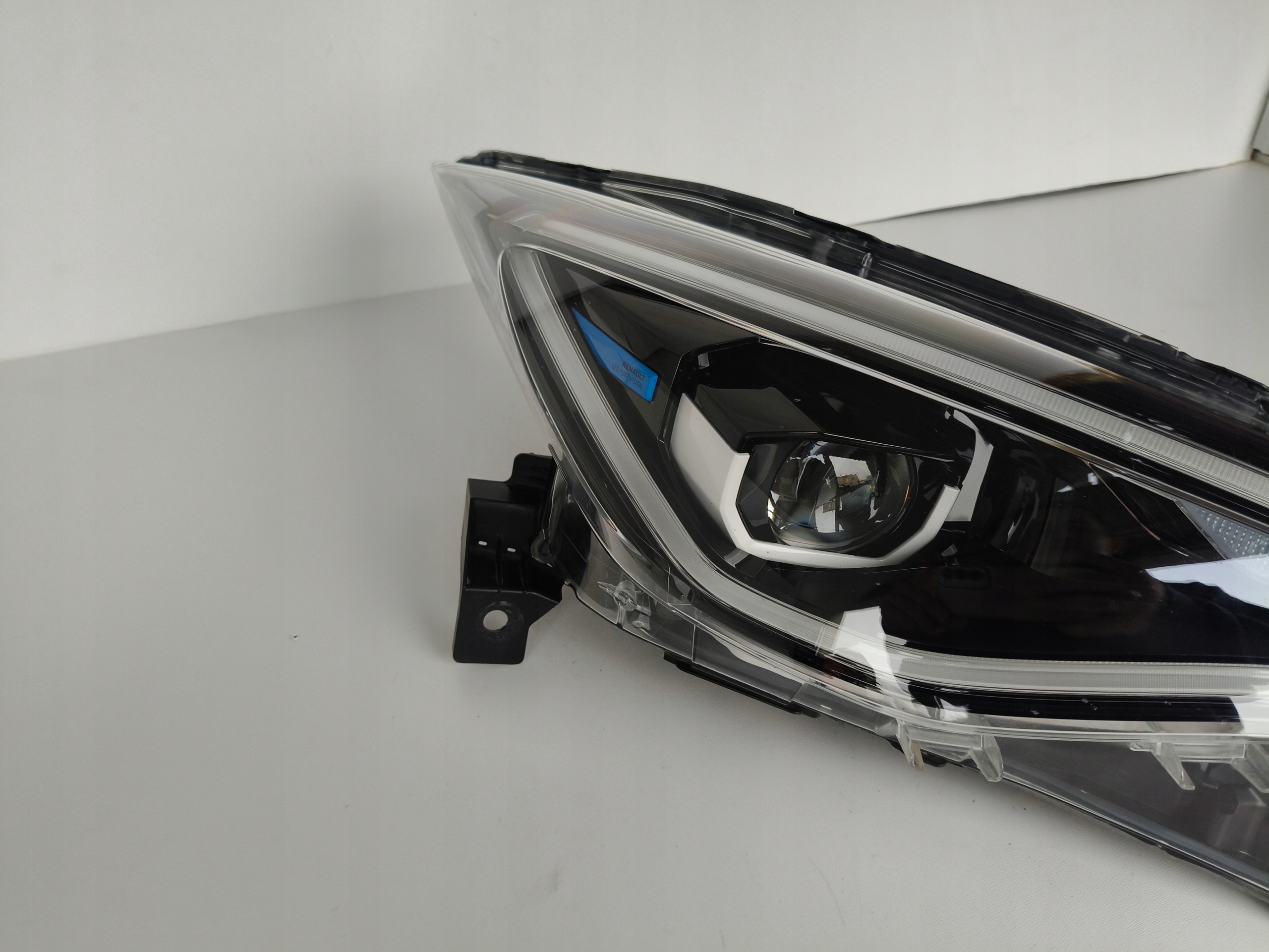 light right REFLEKTOR RENAULT ZOE II 19- FULL LED
