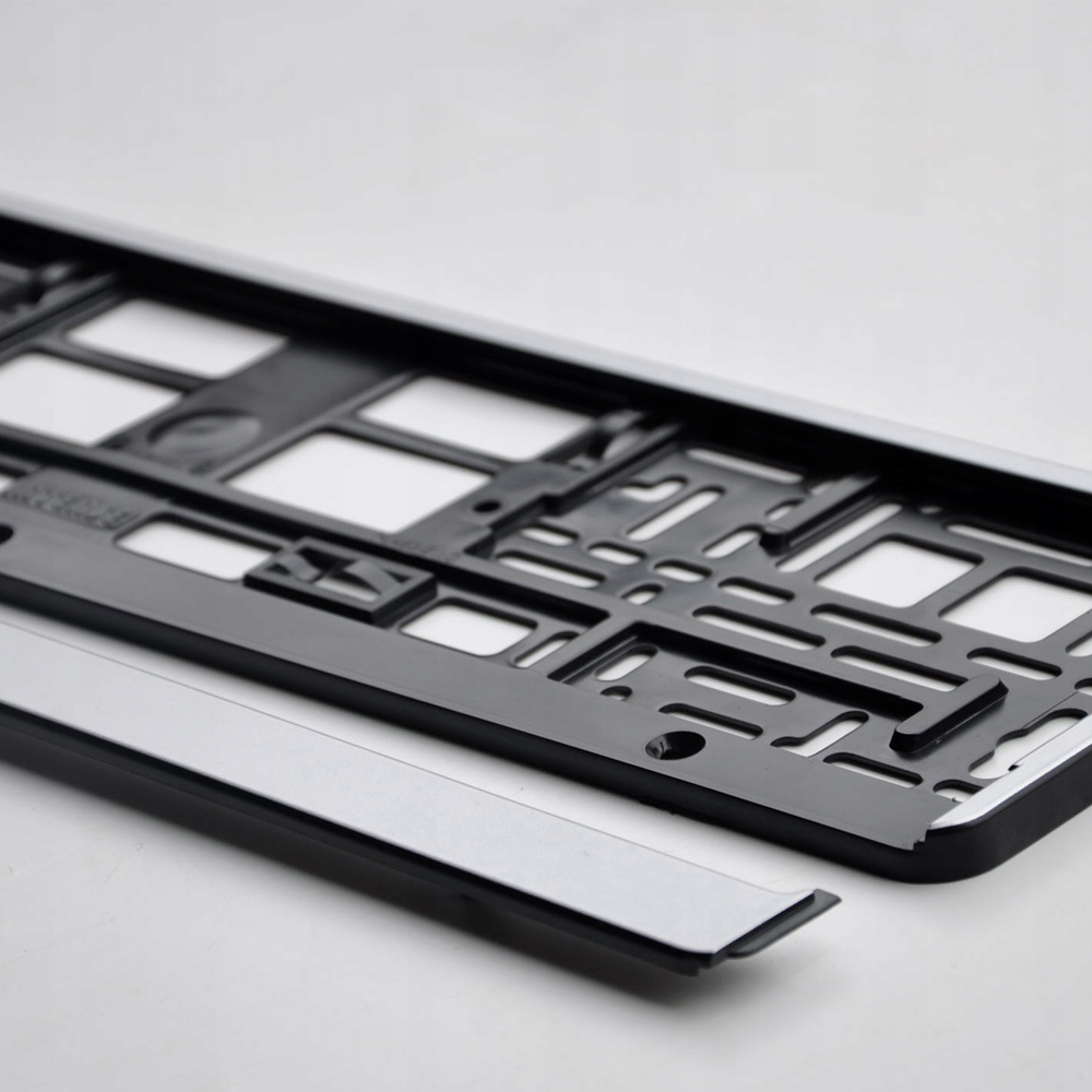 2szt Ramki pod tablice rejestracyjną Srebrne Producent Utal