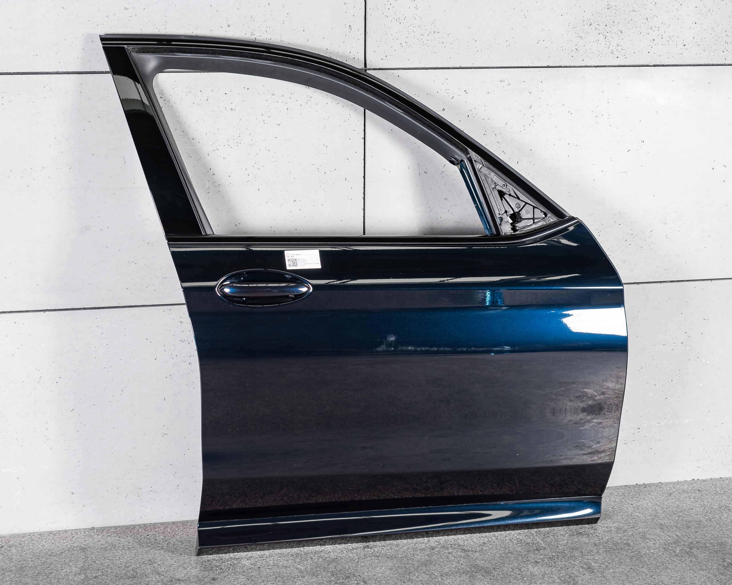 BMW X3 G01 X3M F97 DRZWI PRZEDNIE PRAWE PRAWY PRZÓD KOLOR 416 Numer katalogowy części 530510550 BMWPARTS-DOWMONT BMW X3 G01 X3M F97 DRZWI PRZEDNIE PRAWE PRAWY PRZÓD KOLOR 416