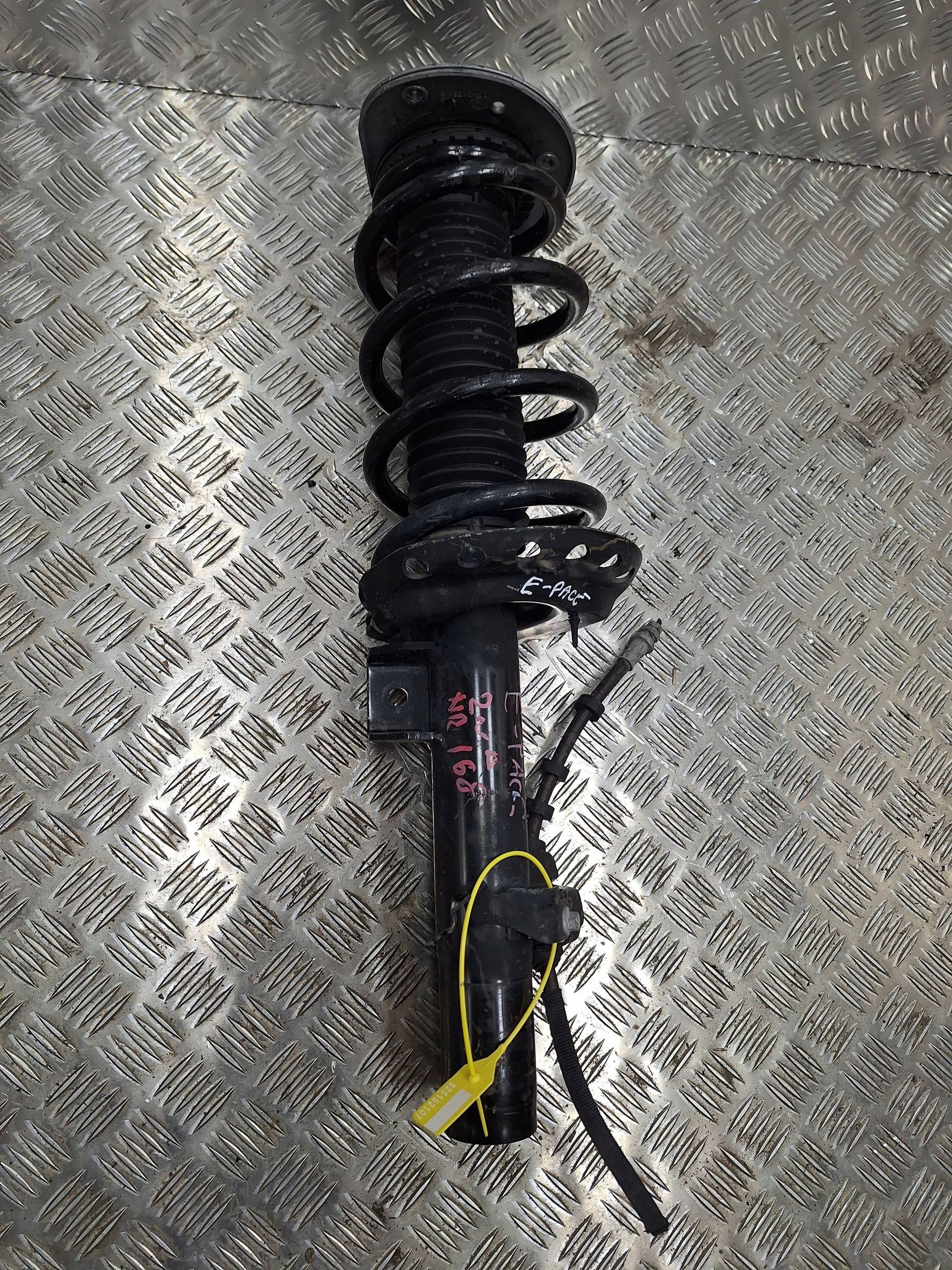 shock absorber right front JAGUAR E-PACE X540 2WD J9C3-18045-AF 17-23