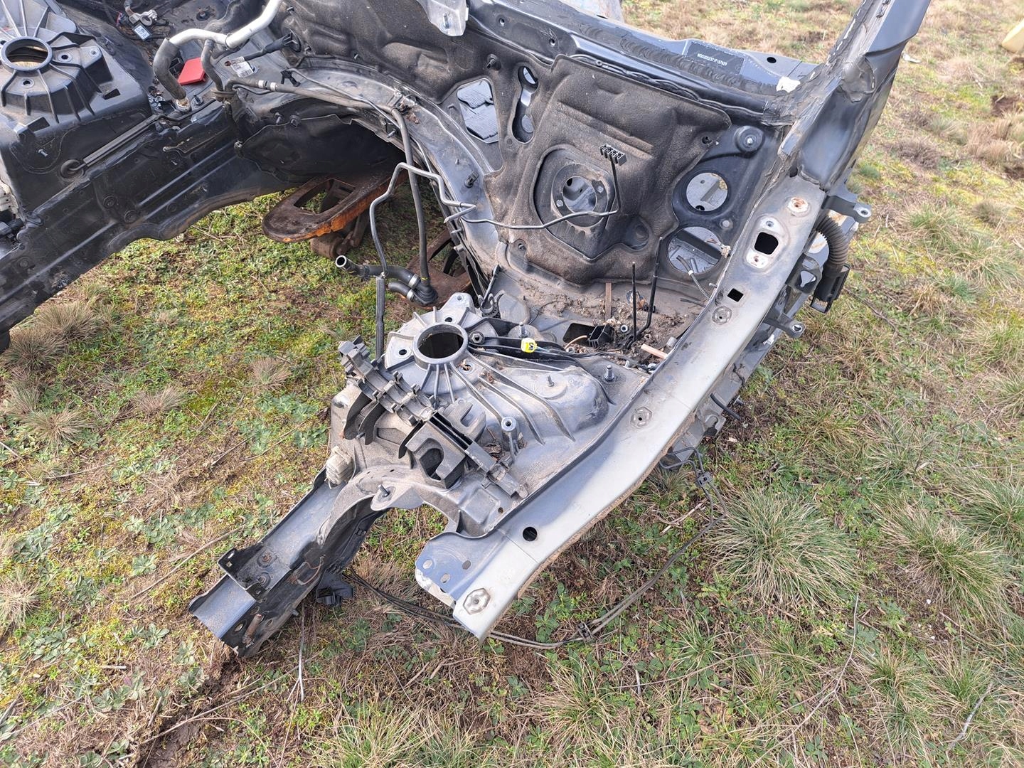 MERCEDES W205 C-КЛАС ЧЕТВЕРТЬ ЛЕВА ПЕРЕД ПЕРЕДНЯЯ