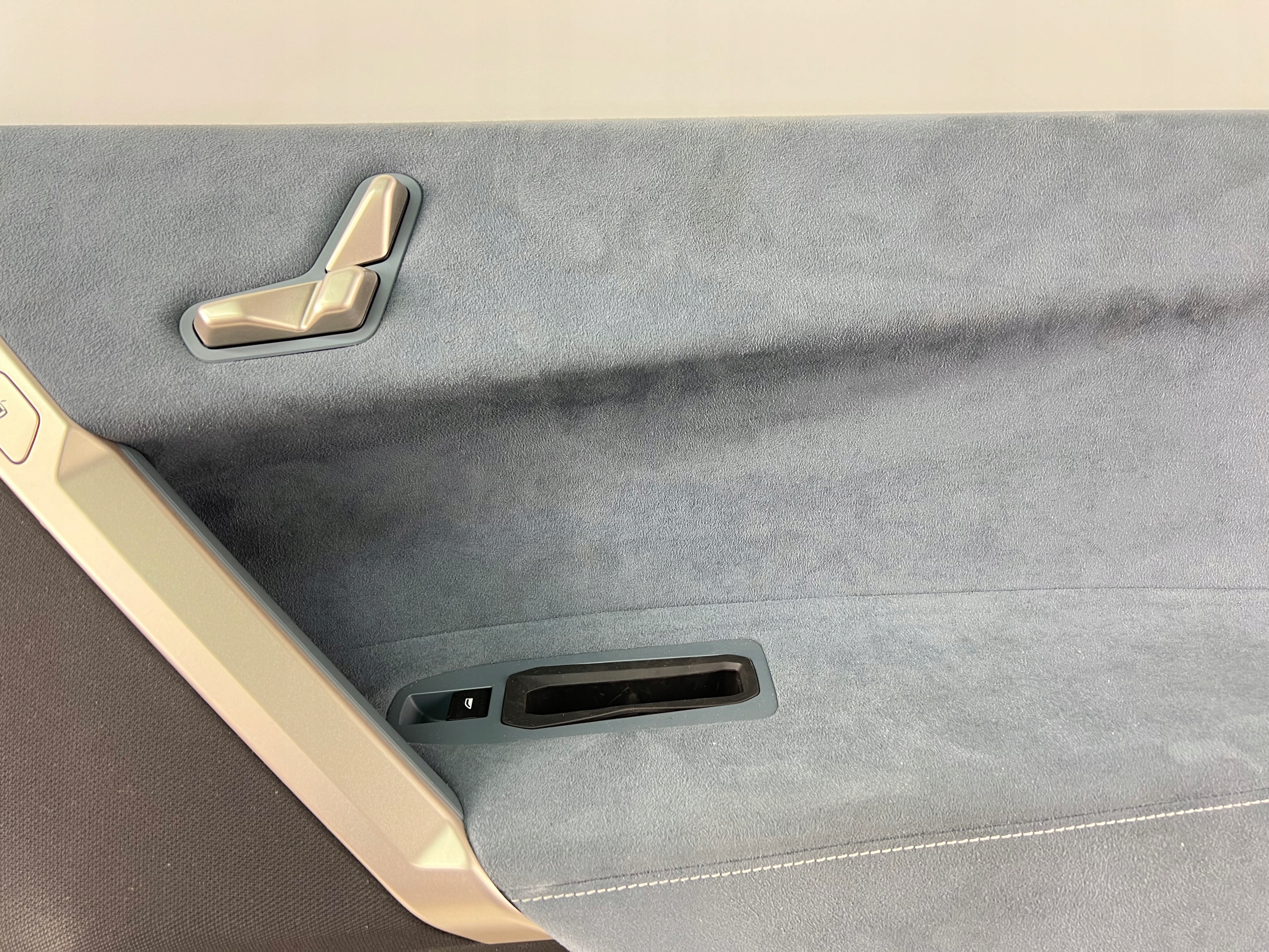 upholstery door left front BMW IX I20 ALCANTARA