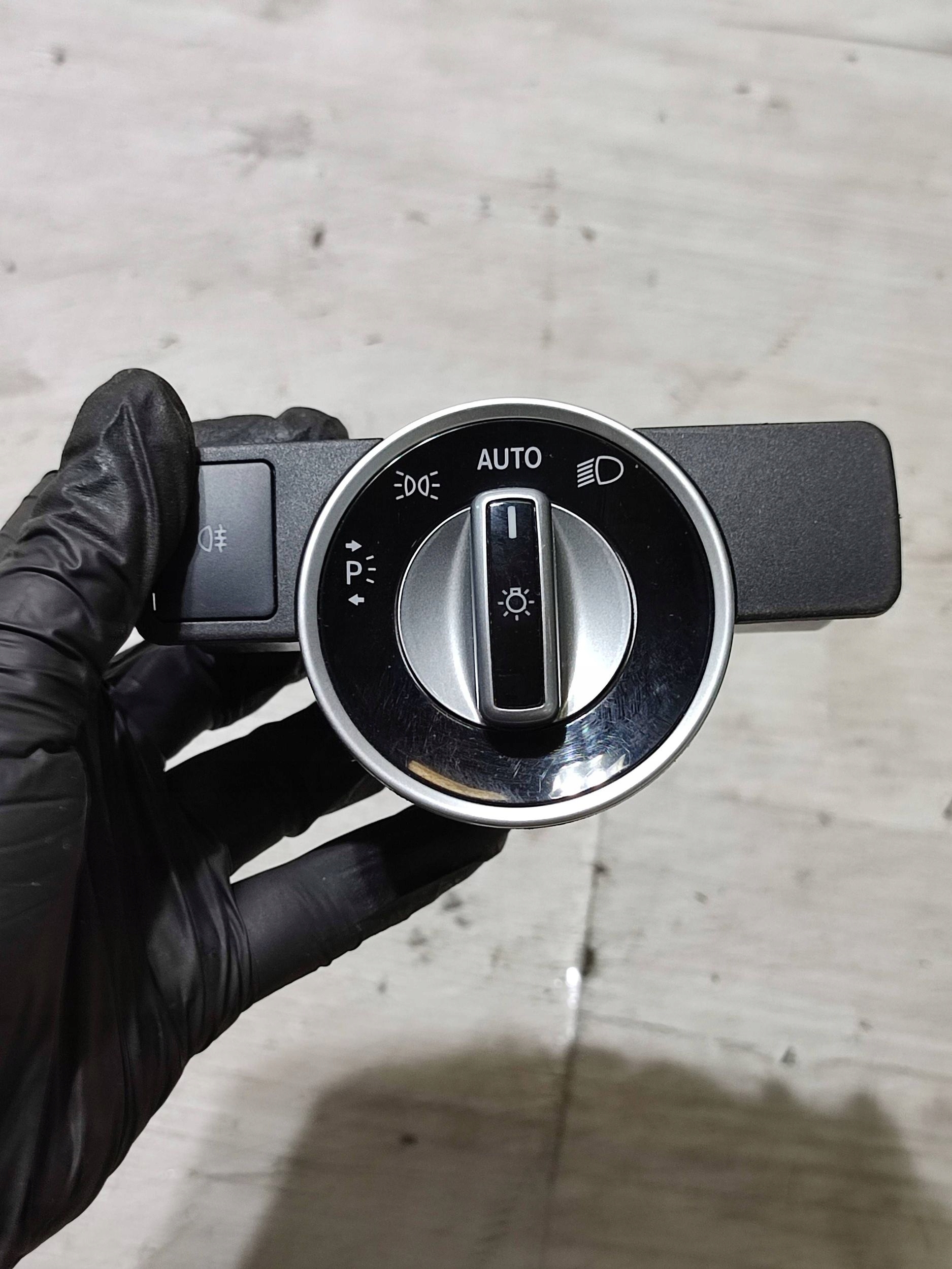 Mercedes-Benz GLK (X204) 2013 light switch