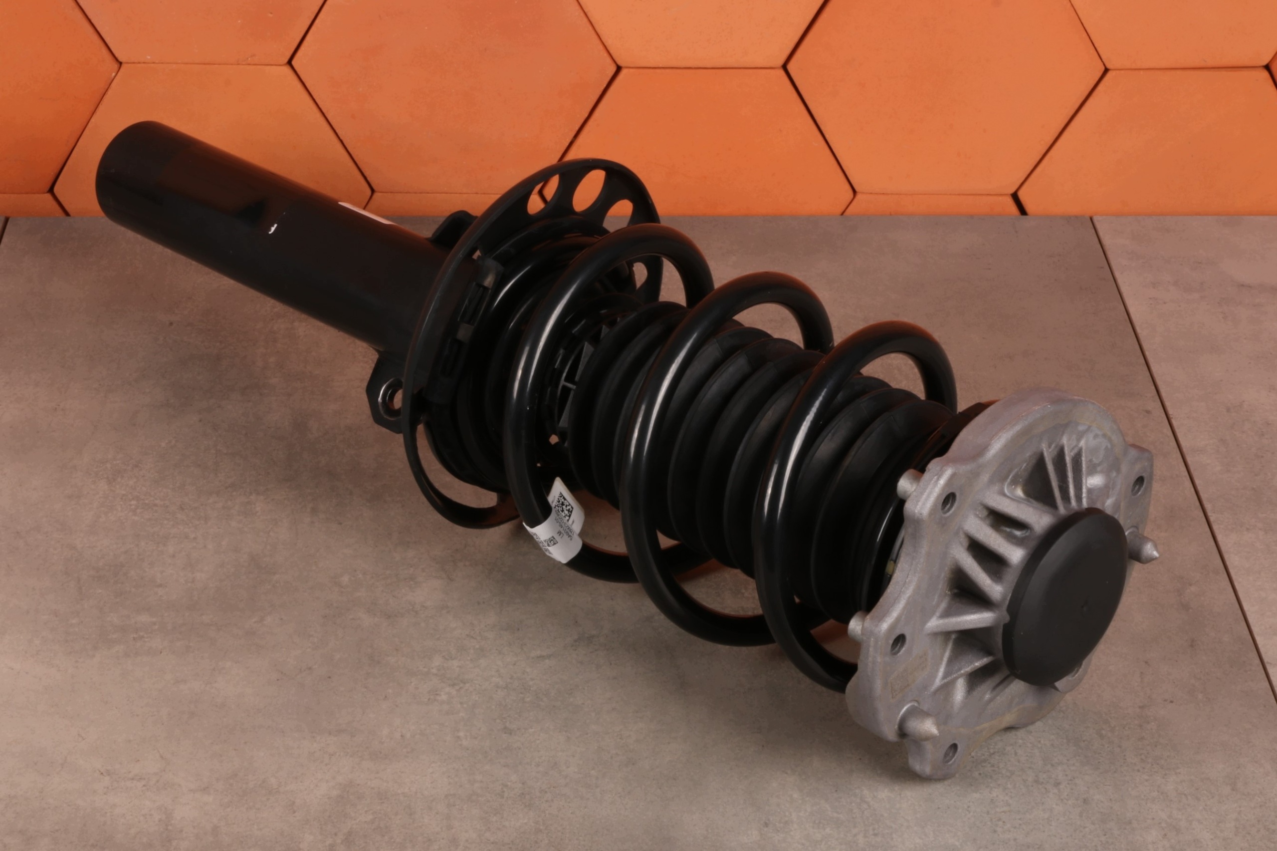 MINI U25 B38L B38N B47L shock absorber left front front 5A1D4F1 200 km !!!