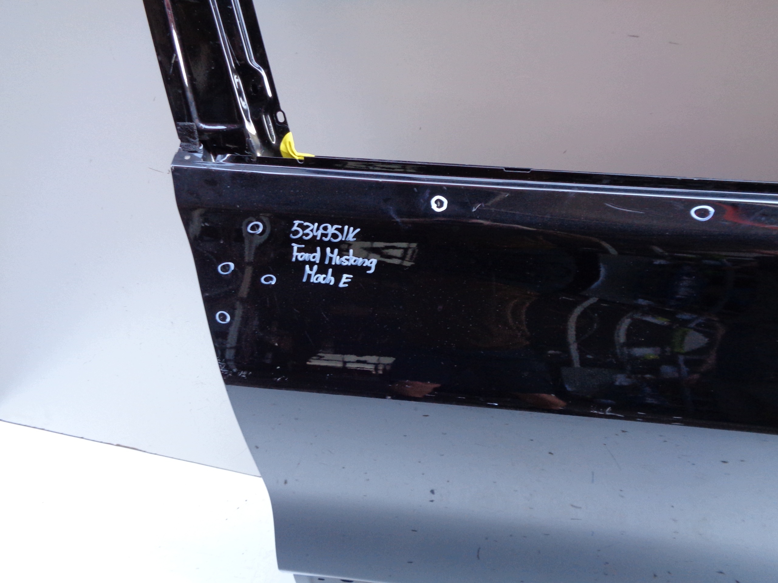 door right front FORD MUSTANG MACH E NR 53495
