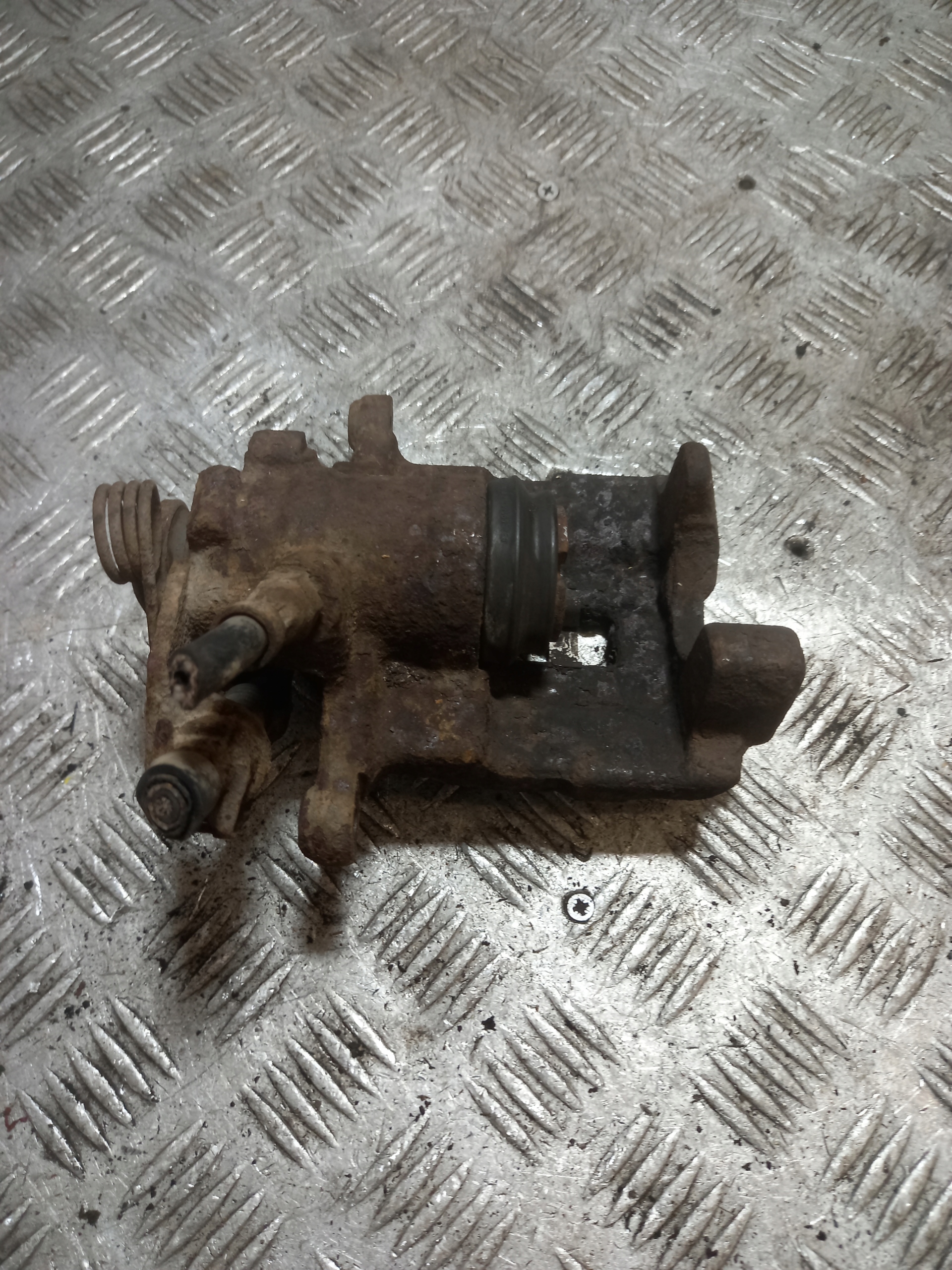 caliper brake left rear part rear VOLKSWAGEN T4
