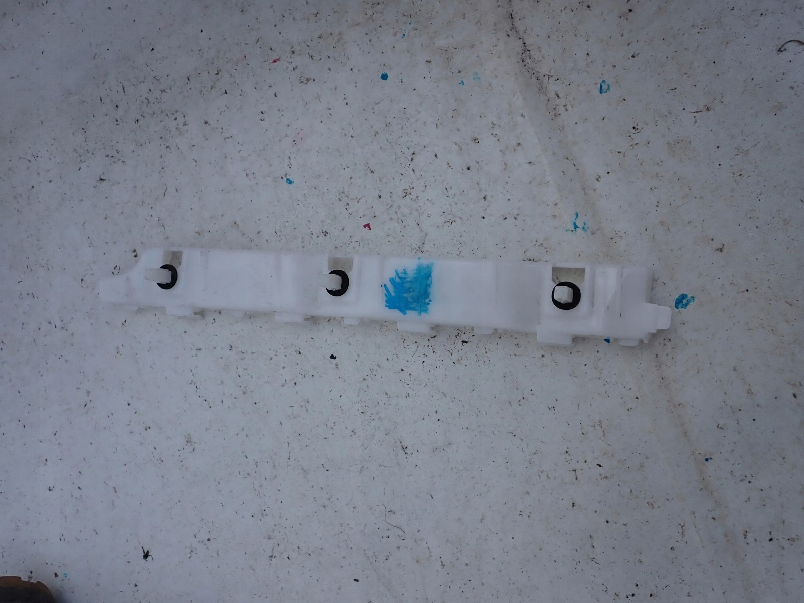 KIA CARENS IV 13- support bumper right rear part
