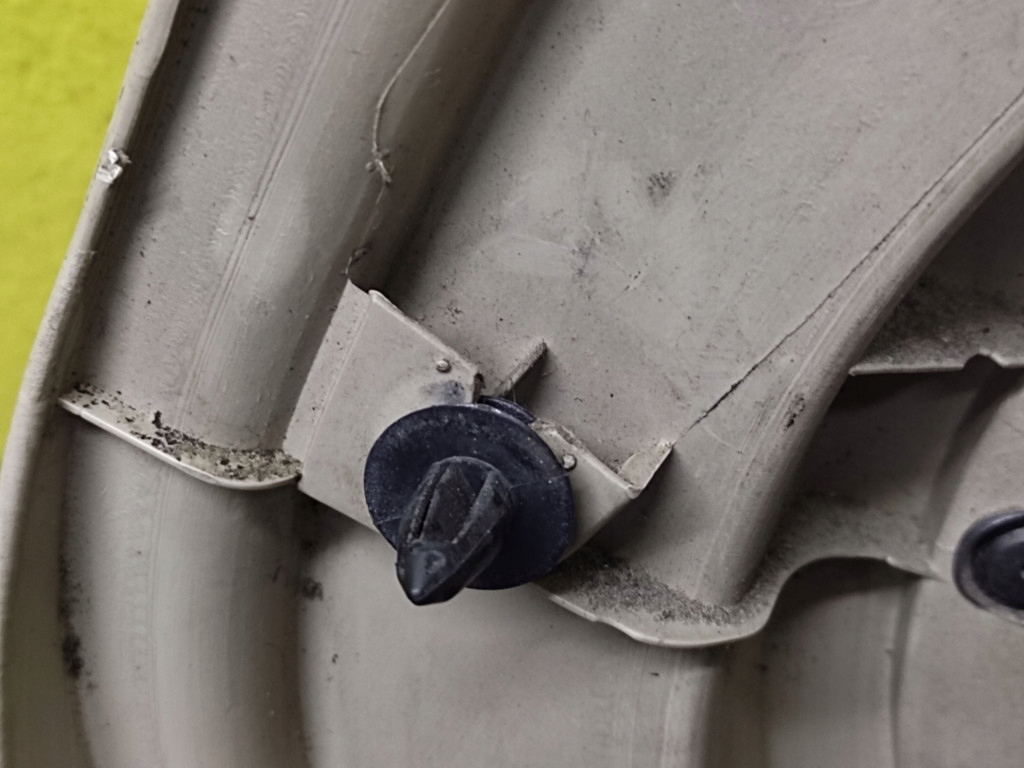 NISSAN X-TRAIL side upholstery door left rear part