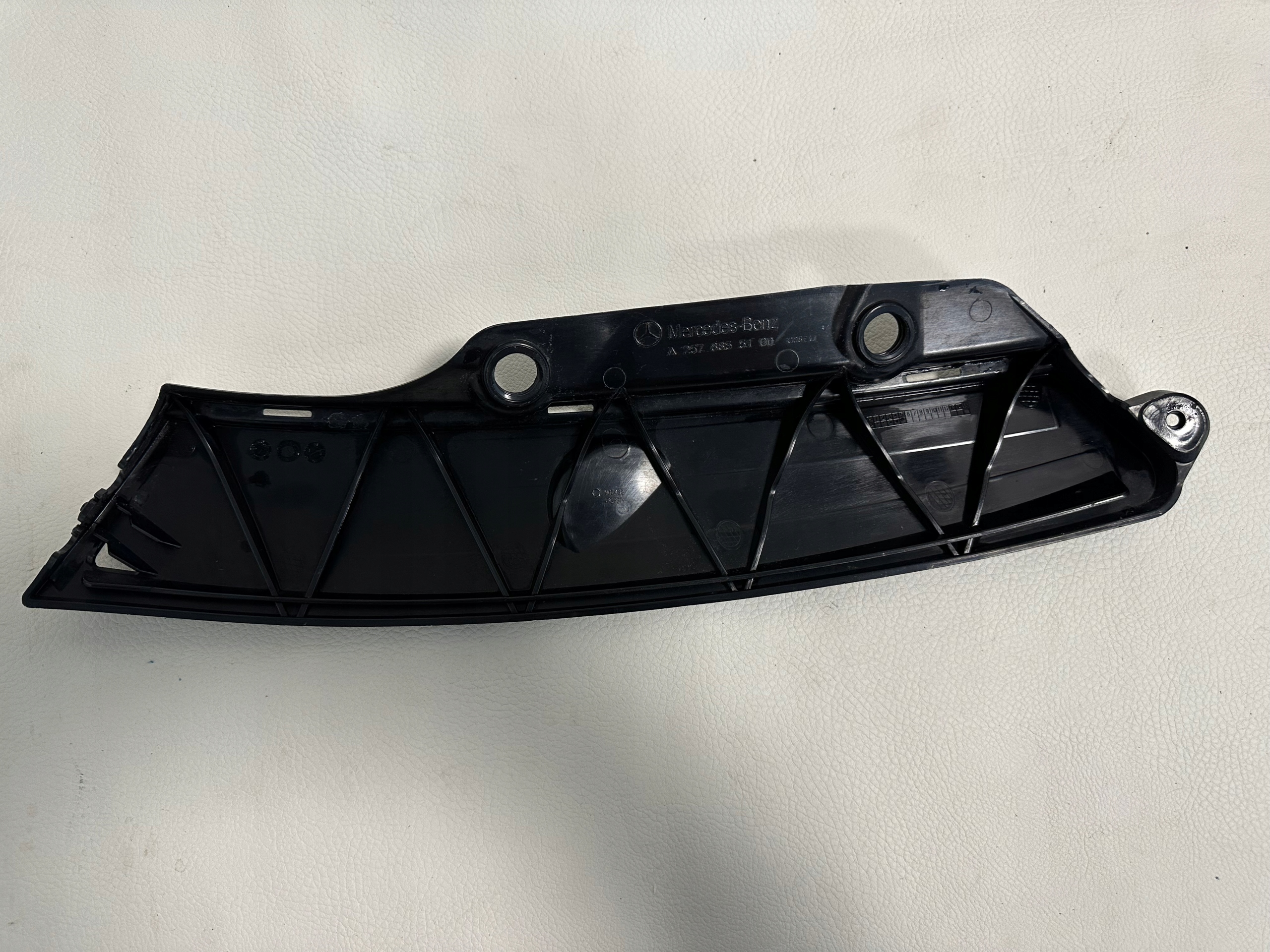 Mercedes CLS Zufuhr luft Blende Abdeckung A2578855100