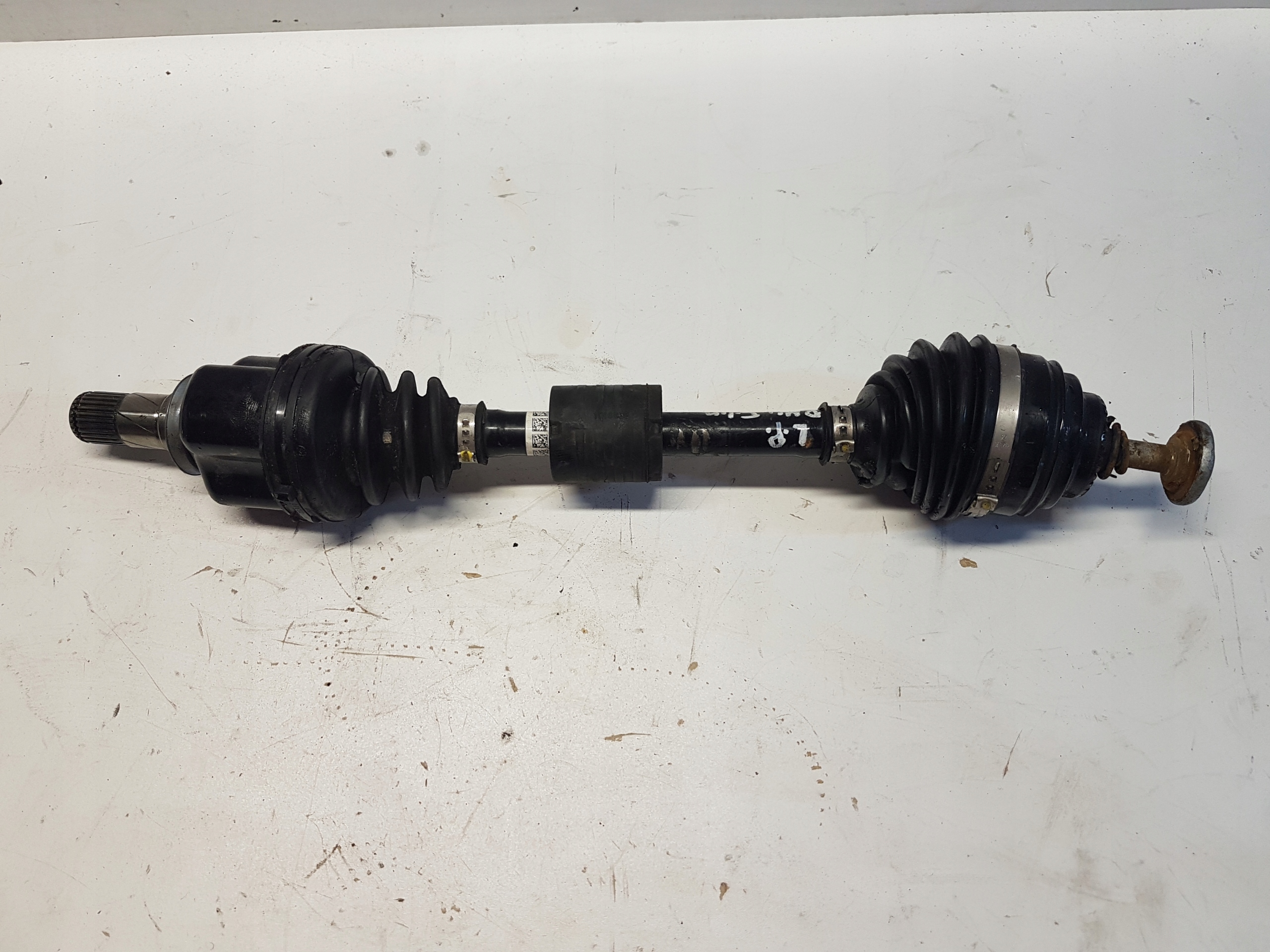BMW 1 F40 F41 semi-axis left front