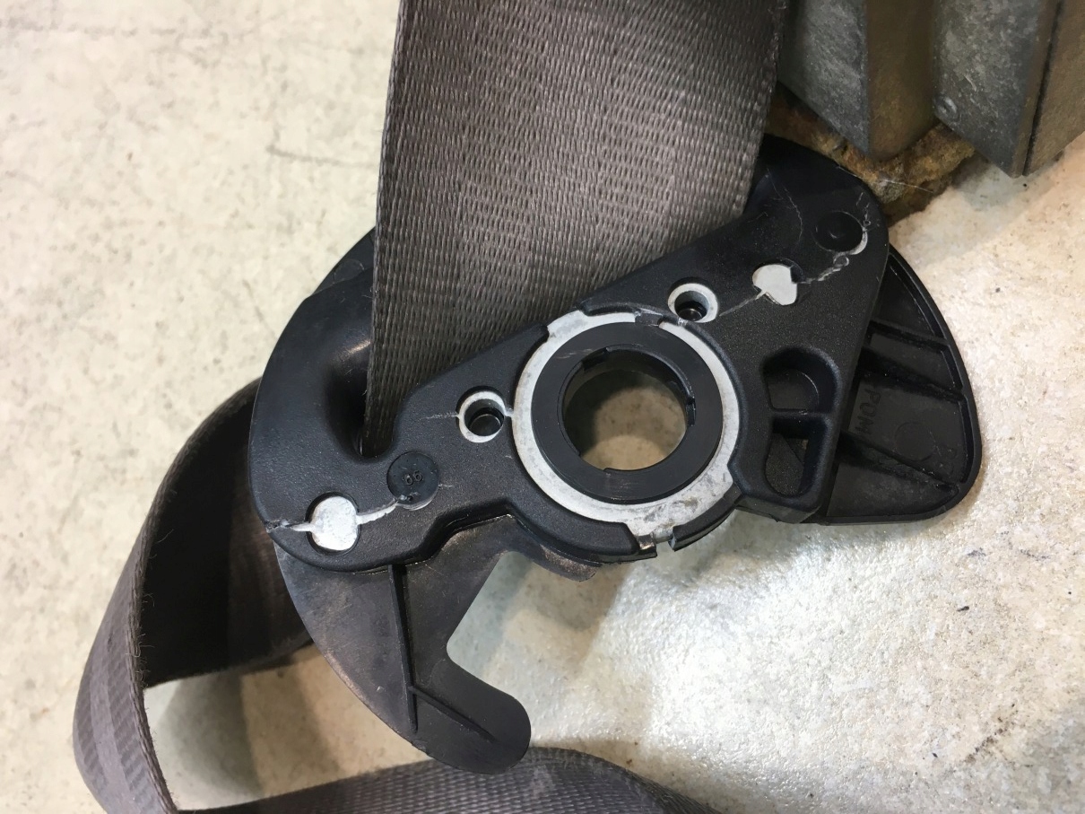 tension belt safety right front SEAT TOLEDO II