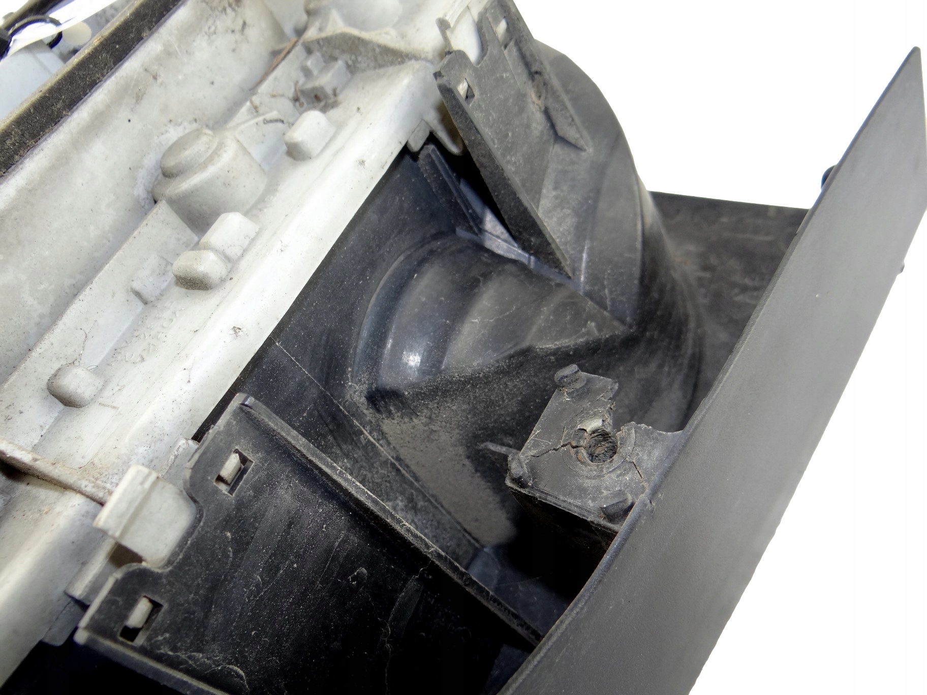 light rear left VOLKSWAGEN POLO 9N 6Q6 945 095B