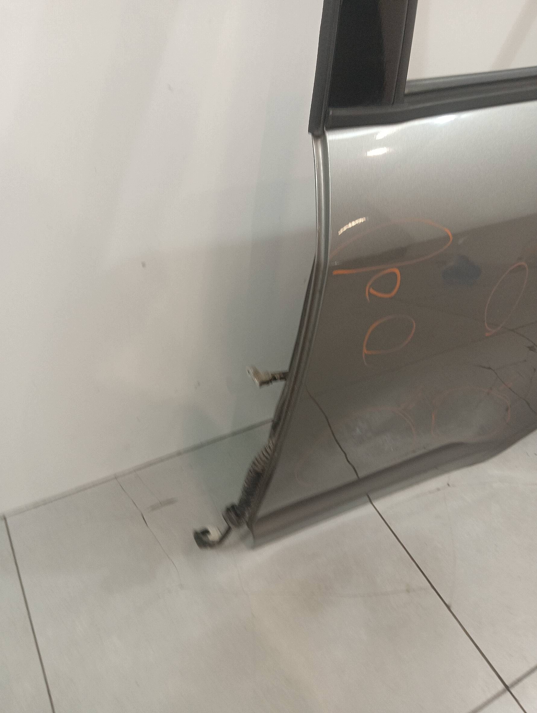 Tür links heck ZCD 5D HB MK6 Suzuki Swift IV (2004-2010)