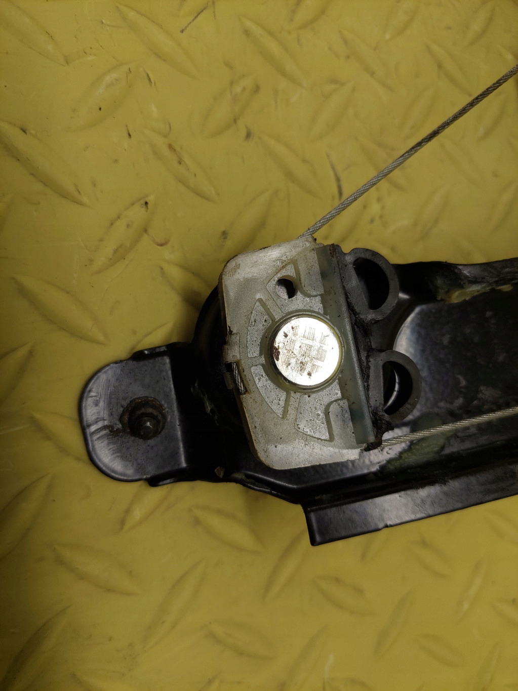 VOLVO XC70 II KOMBI window regulator right rear part