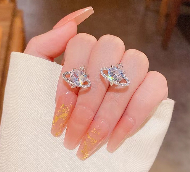 Kolczyki Planeta Saturn Serce Goth Srebrne Cyrkonie Kolor dominujący srebrny