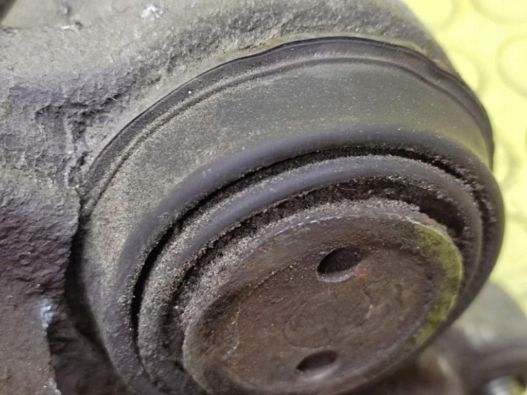 OPEL SIGNUM 1.8 caliper brake right rear part