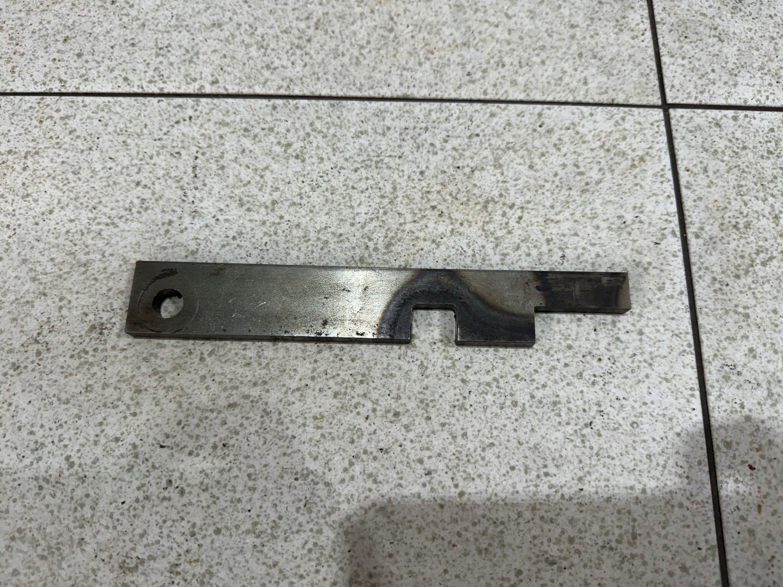 Szyna przesuwka przełączająca biegi Mercedes Actros MP 4 9472653404