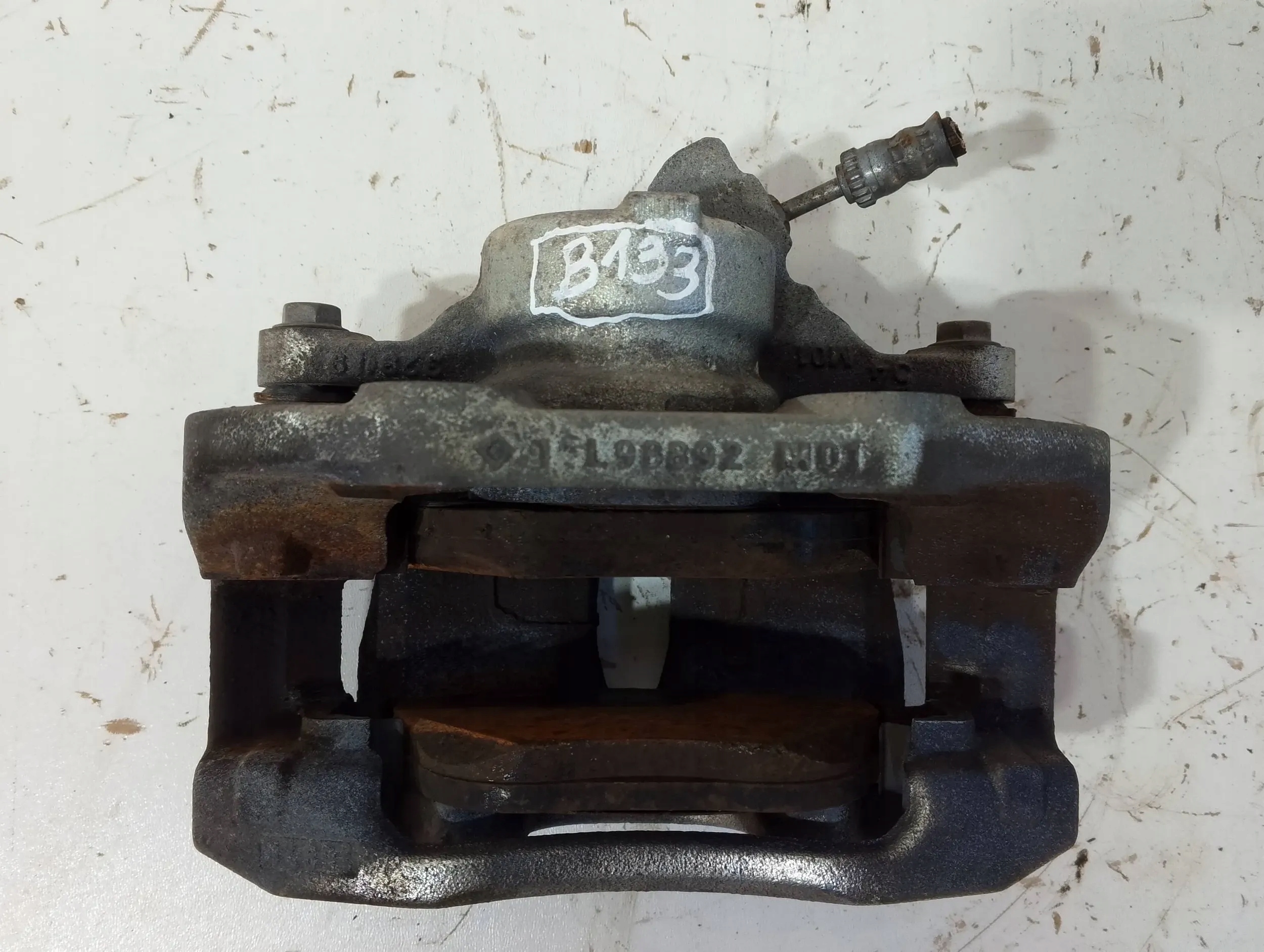 Opel Crossland X caliper front right L94145 (133)
