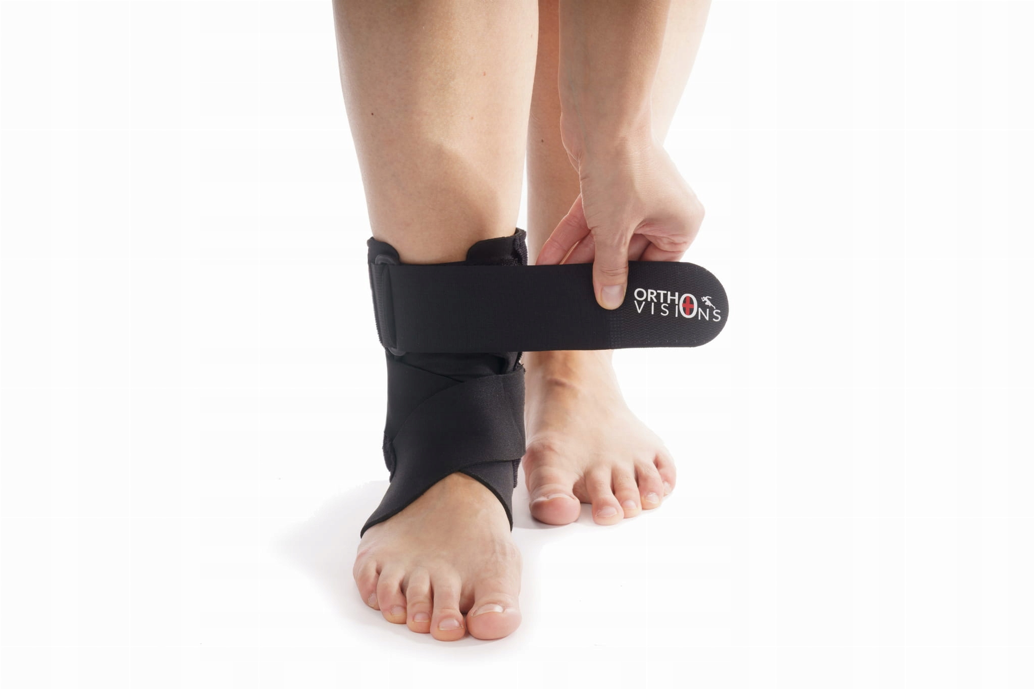 STABILIZATOR NA KOSTKĘ SPORTOWY OPASKA ORTEZA Kolor dominujący czarny