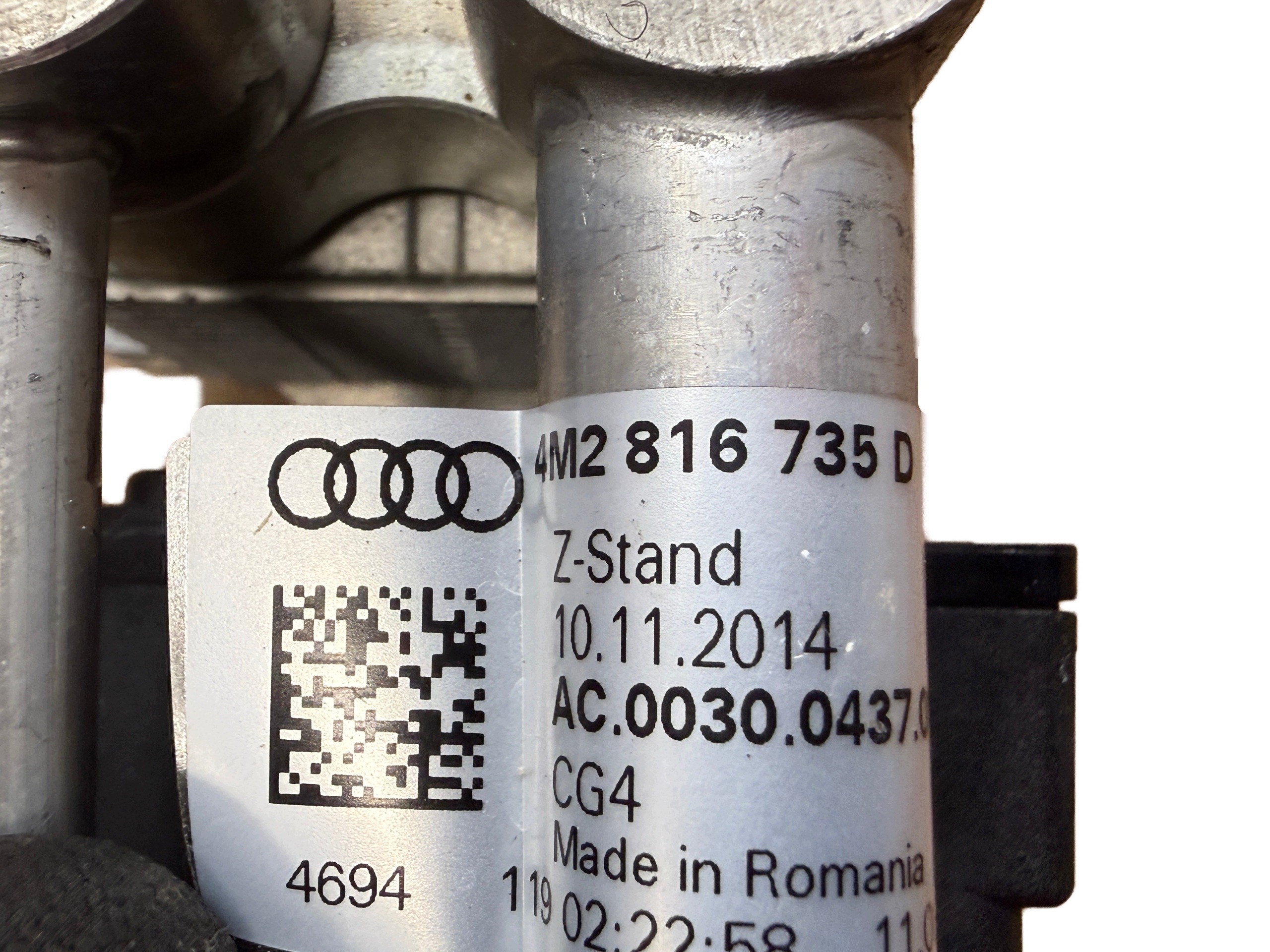 AUDI Q7 Q8 4M WYMIENNIK CIEPLA 4M0816115A