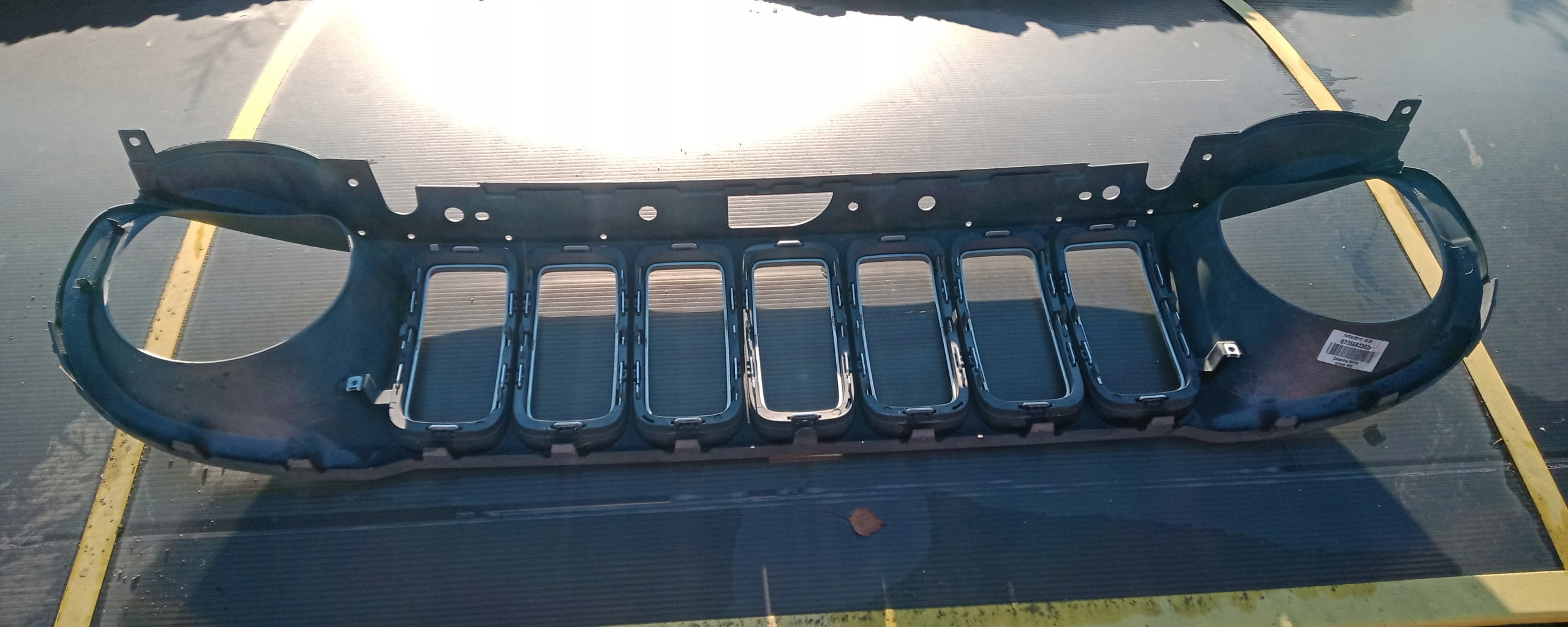 Jeep Renegade BU Kühlergrill FRONTGRILL Kühlergitter 52088680 - Thumbnail 5