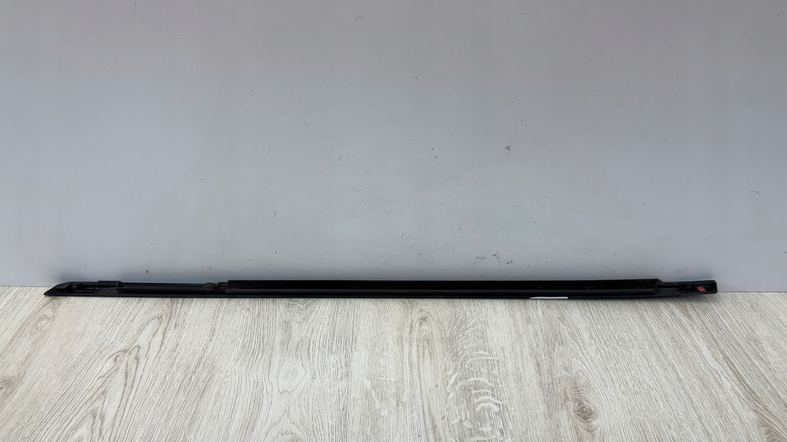 RANGE ROVER VOGUE moulding dust windows door left front K112/904LI
