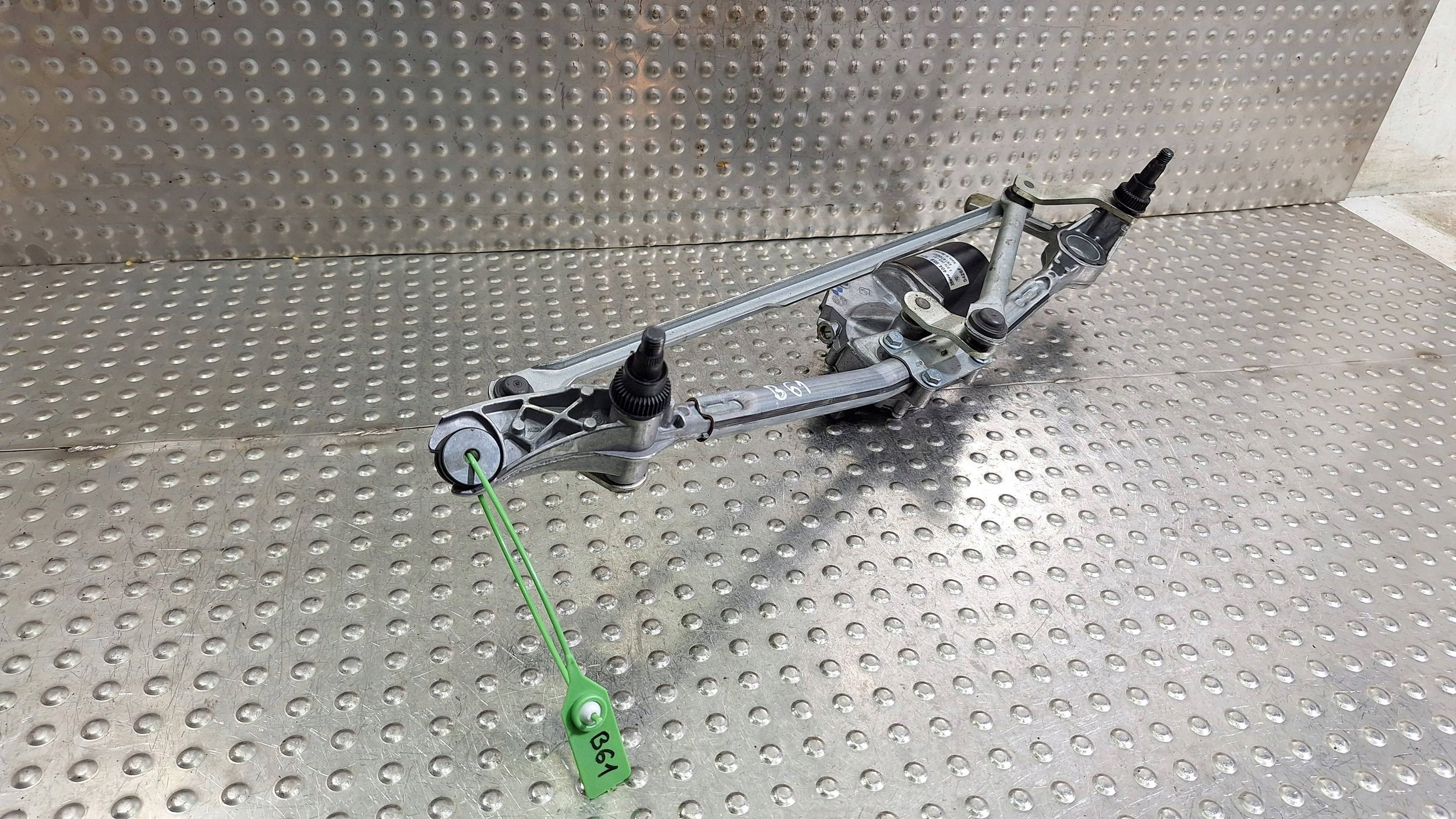 Gestänge Motor Wischer vorne 6978263 BMW 3 E90 E91 E92 E93 EUROPA