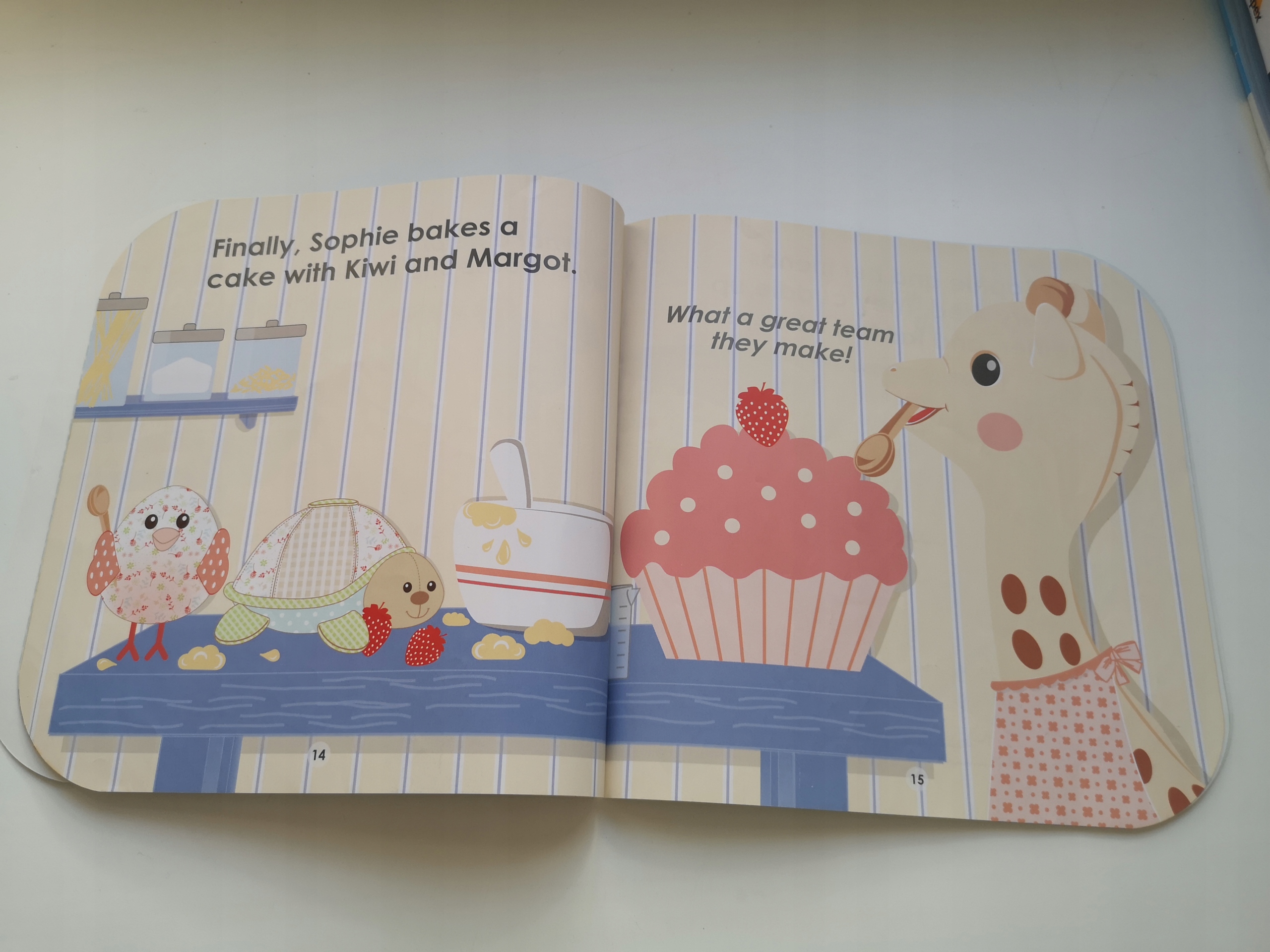 Fun with Sophie: 2 Delightful Stories DK Gatunek Literatura młodzieżowa
