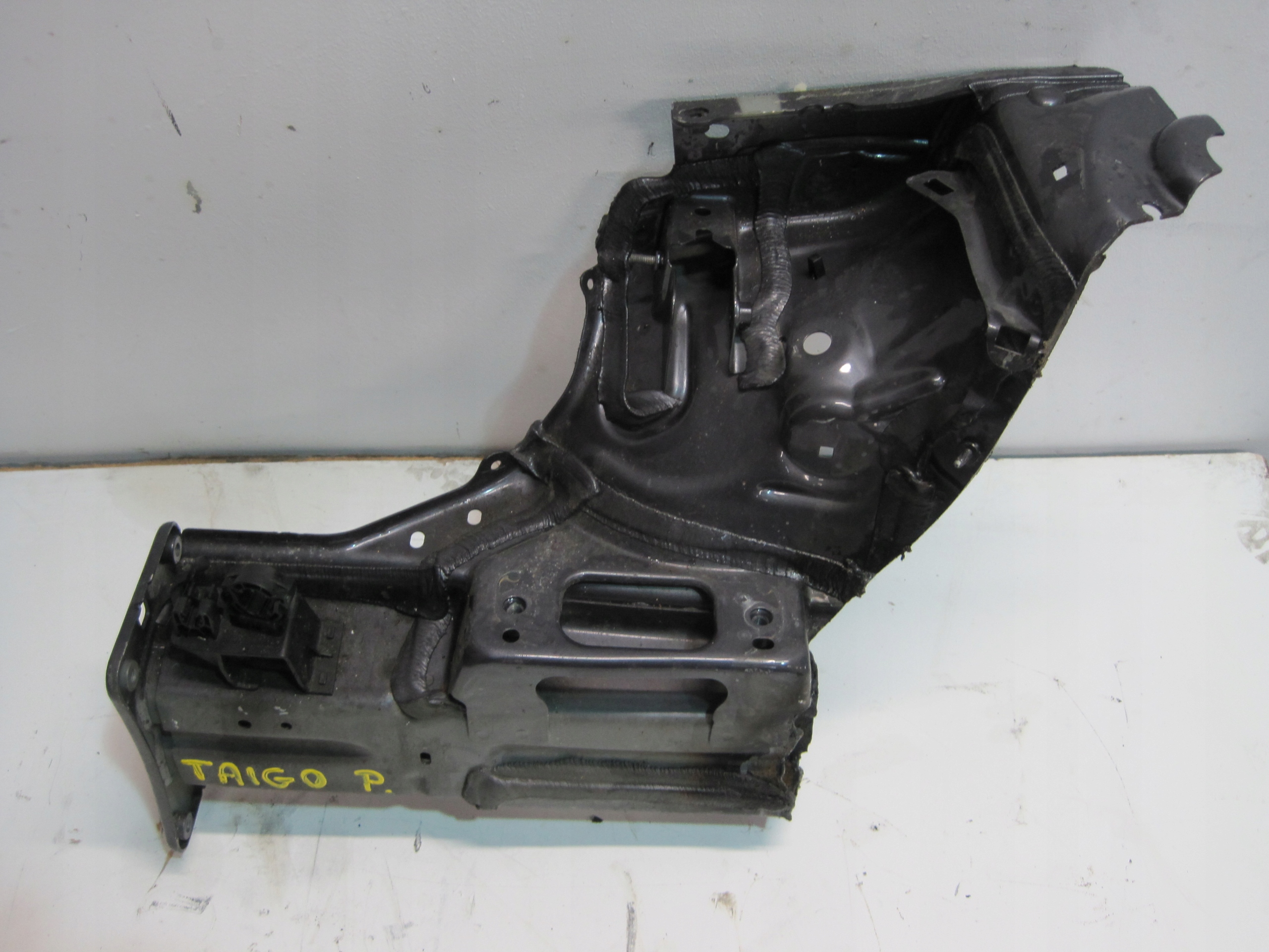 Quarto LONGHERONE Destro Anteriore VW TAIGO