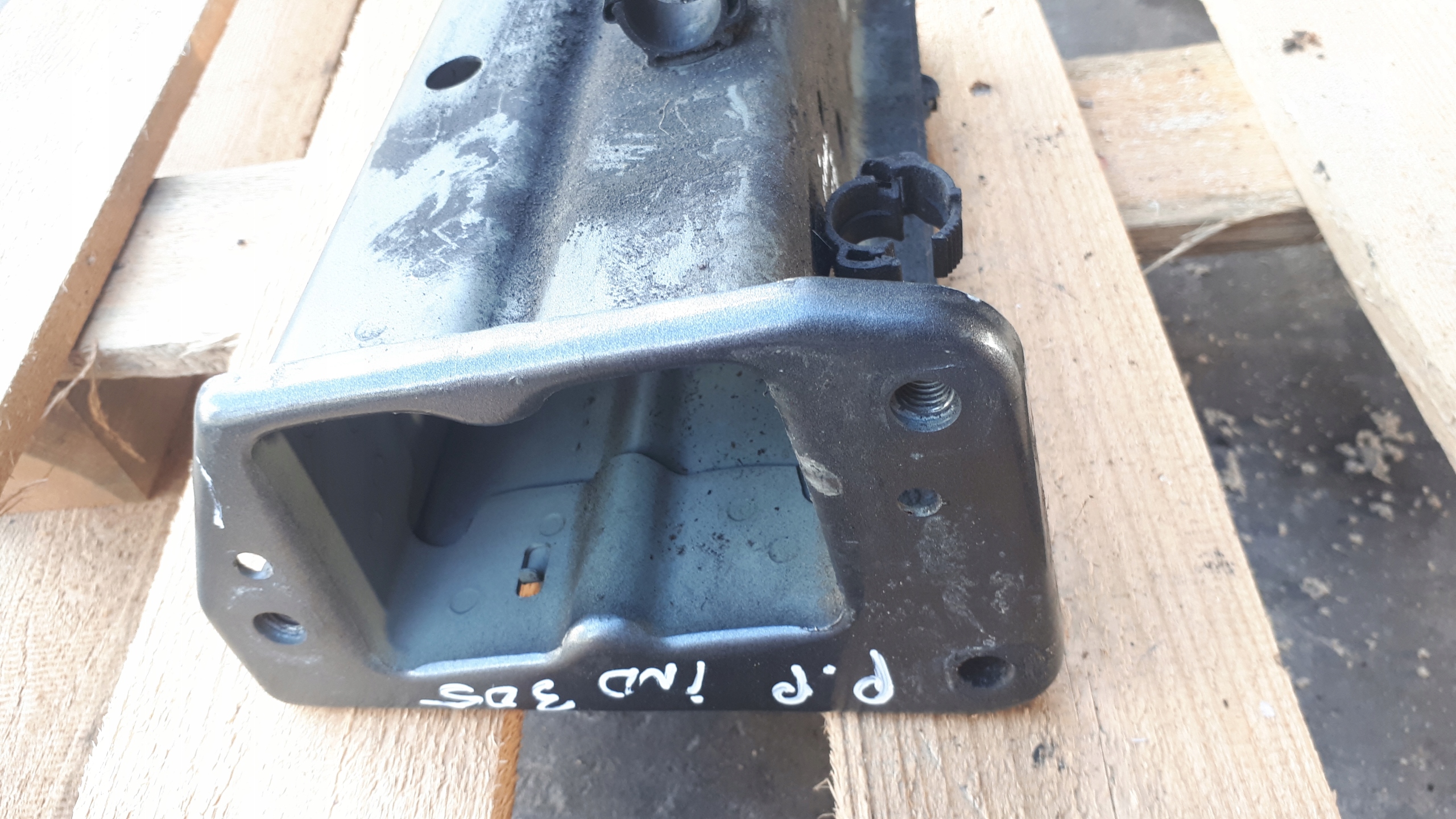 S4 B8 A4 LIFT quarter right right front pipe end LX7R