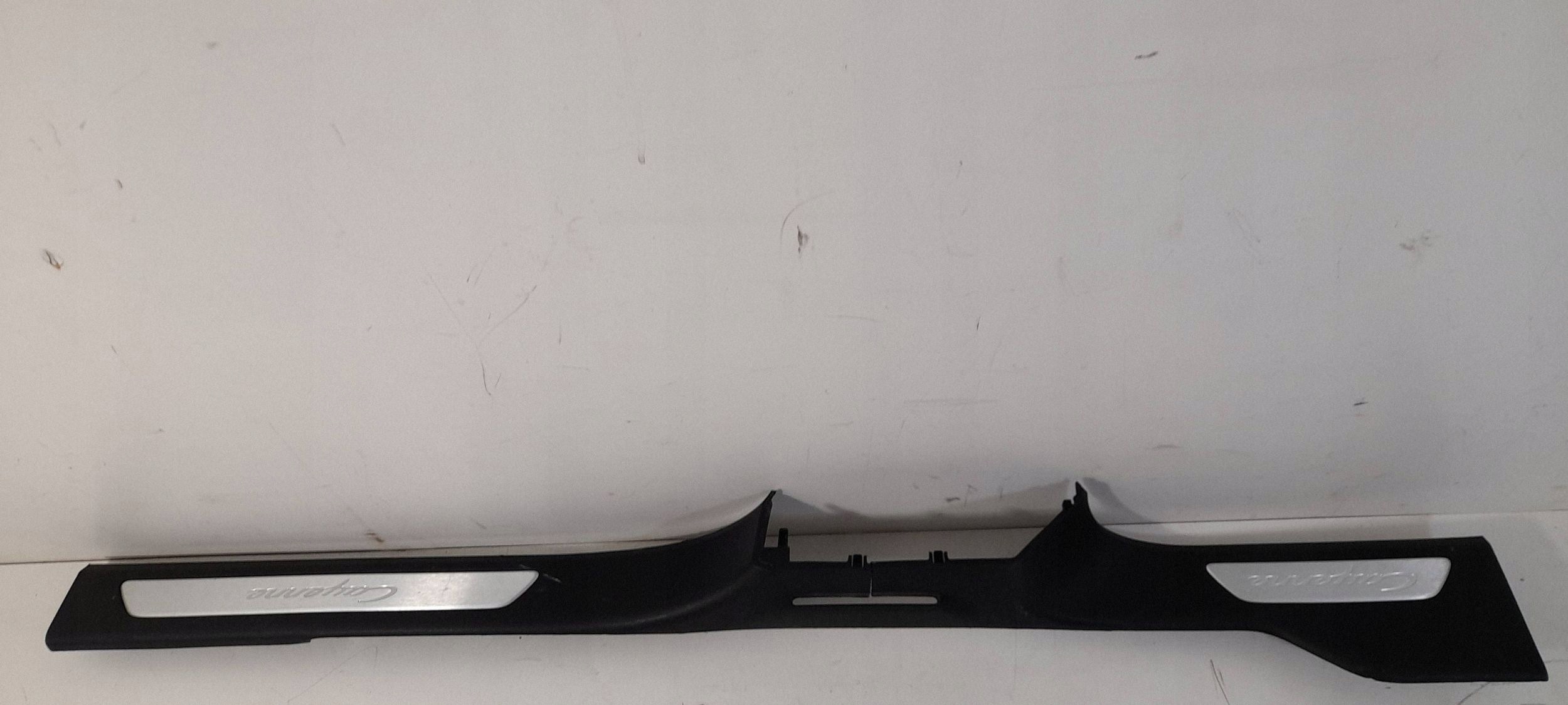 Porsche Cayenne 9Y0 9Y3 cap threshold right 760853846 (PR66)