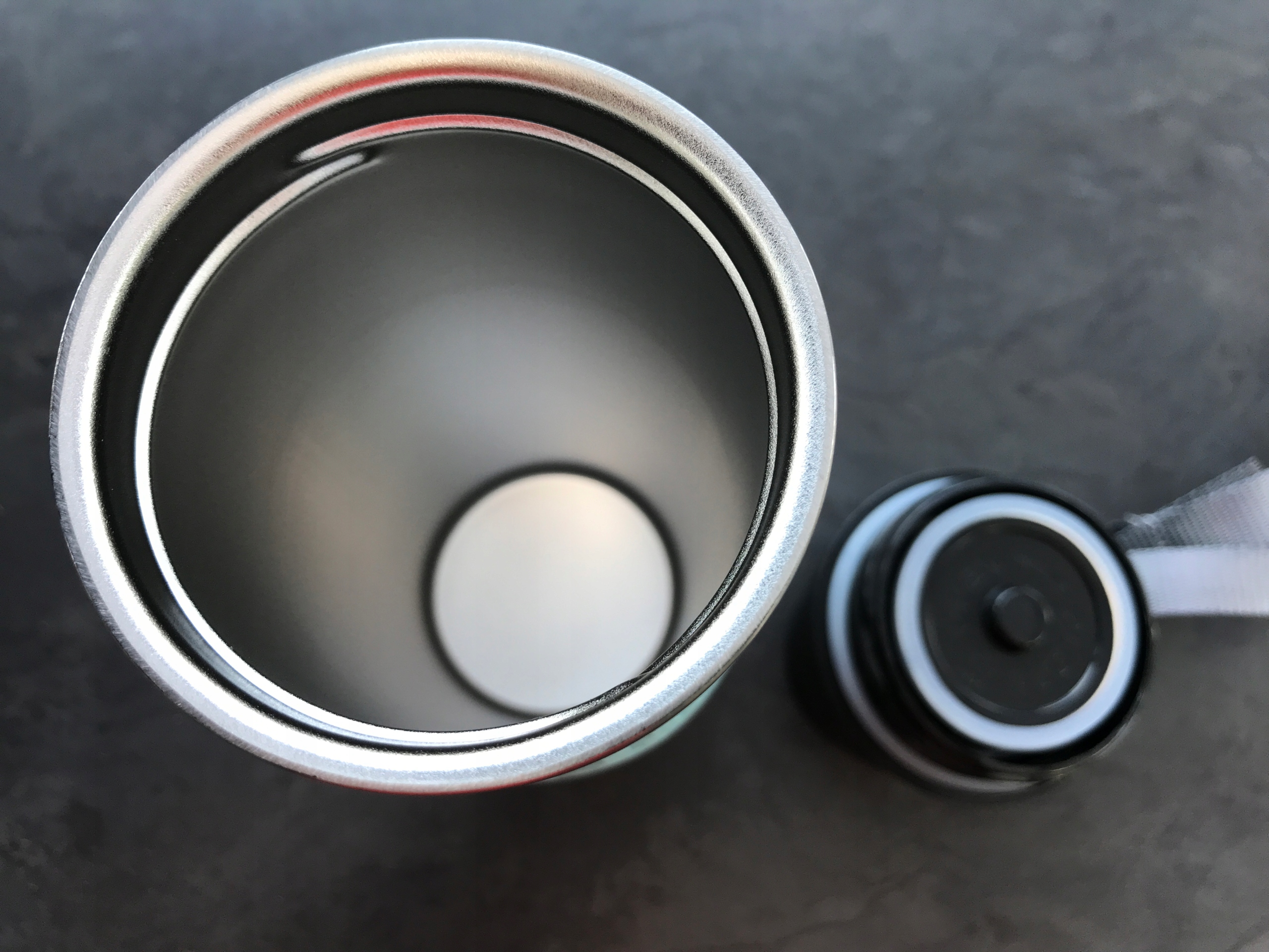 KUBEK TERMICZNY BIDON TERMOS 380ml STALOWY DO SZKOŁY TURYSTYCZNY Z UCHWYTEM Pojemność 0.38 l