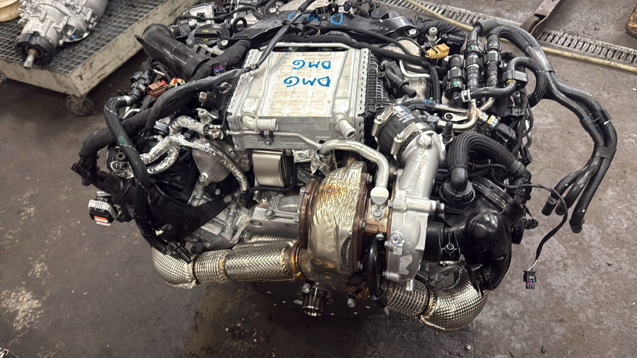 engine complete AUDI 3,0 TDI DMG 5 TYSKM