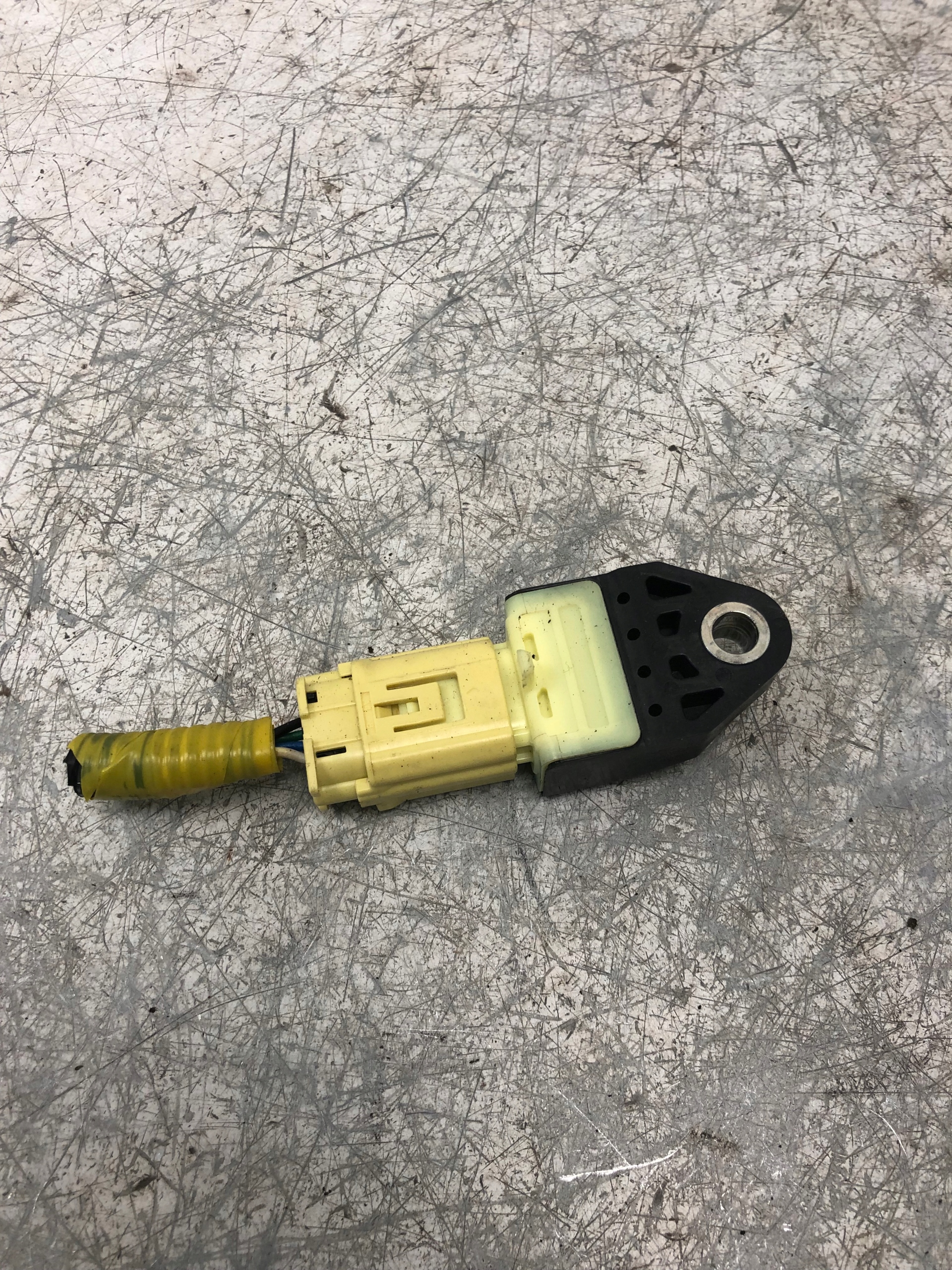 Crashsensor Drucksensor SUBARU LEGACY IV KOMBI