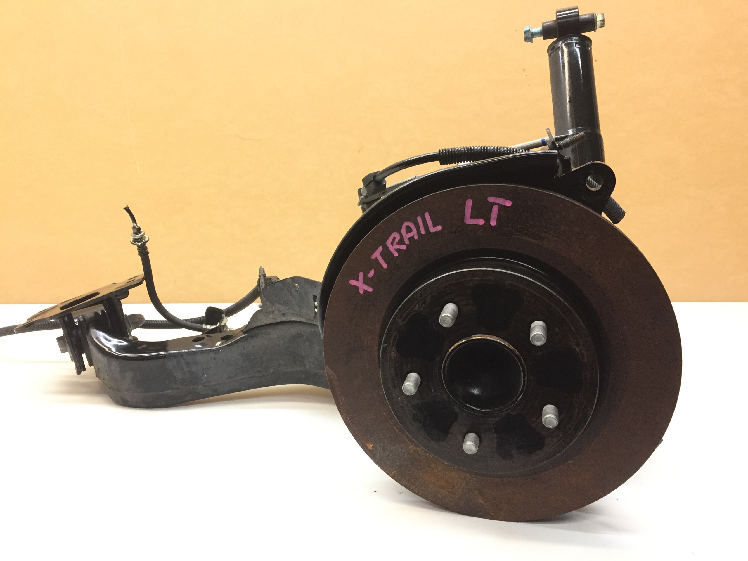 X-TRAIL T32 ZAWIESZENIE LEWE TYLNE LEWY TYŁ 2WD Numer katalogowy części X-TRAIL T32 ZAWIESZENIE LEWE TYLNE LEWY TYŁ 2WD