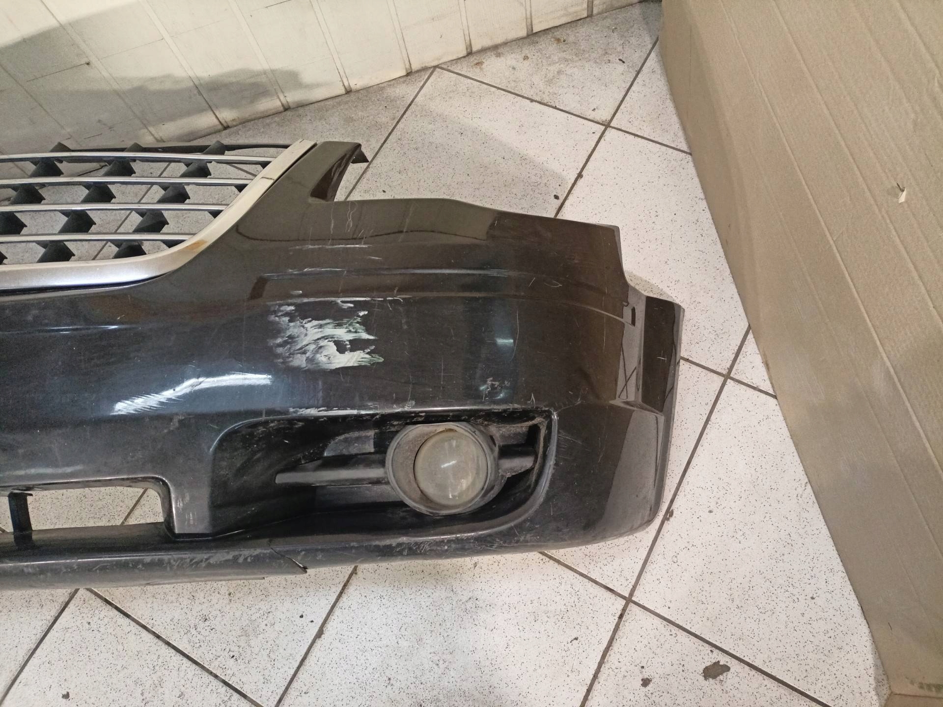 bumper front Chrysler Town and Country 5 2009