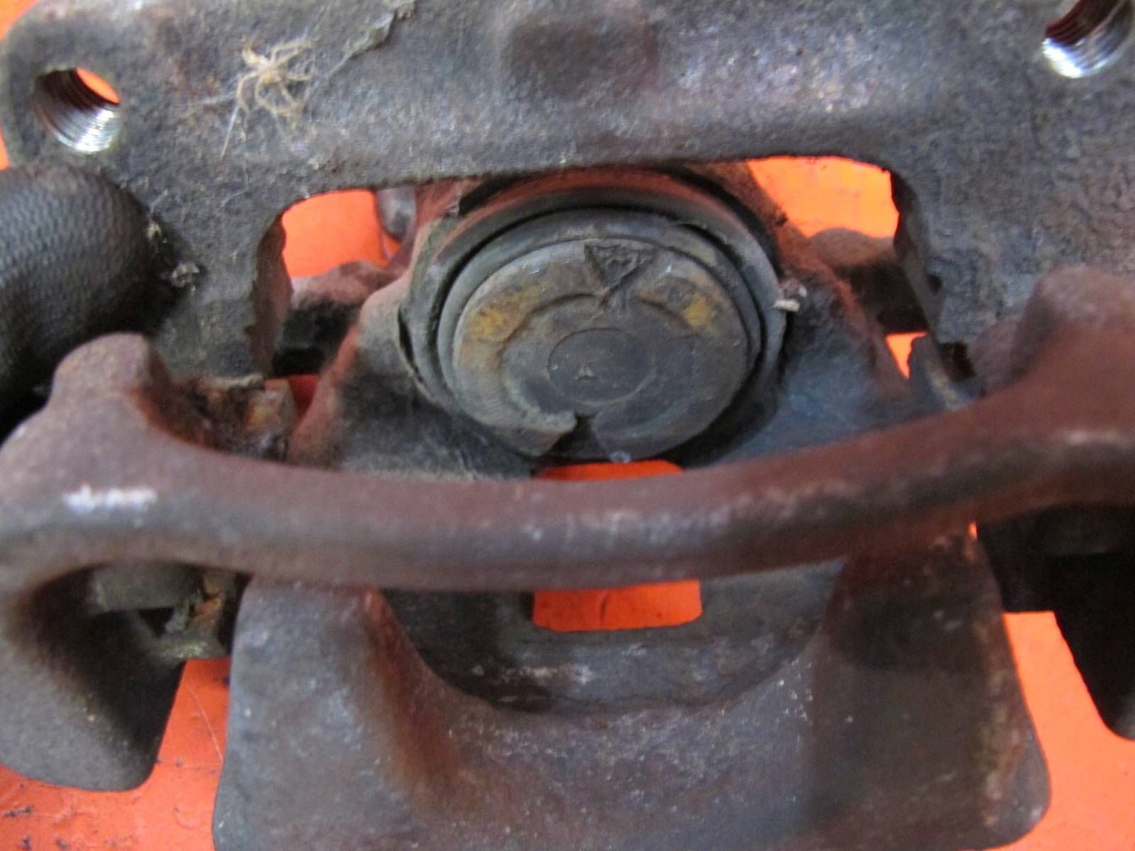JUMPY SCUDO EXPERT III PROACE II VIVARO C caliper brake JARZMO right rear part
